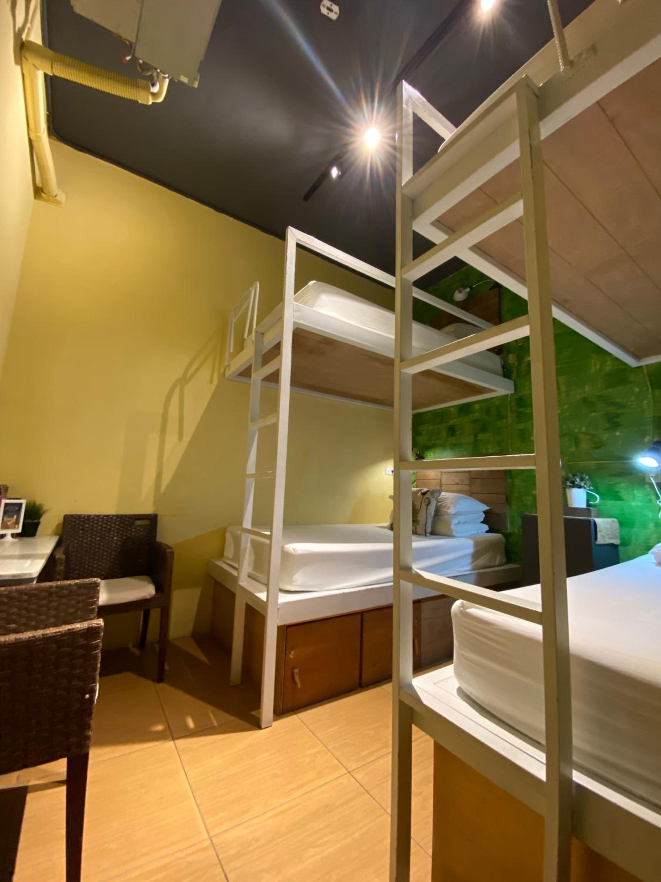 Bed in 4-Bed Female Dormitory Room photo 2