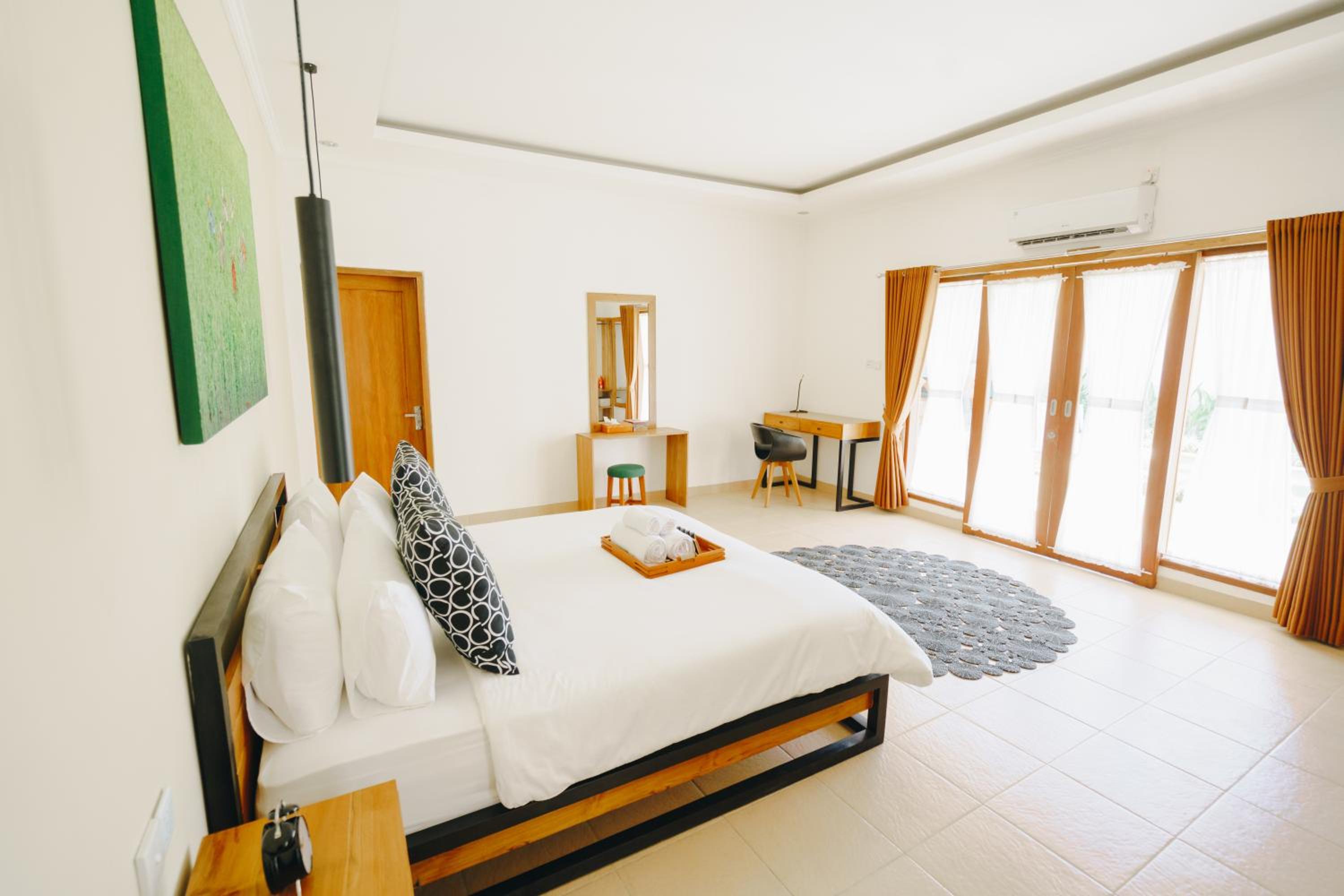 Two-Bedroom Villa - Photo 5