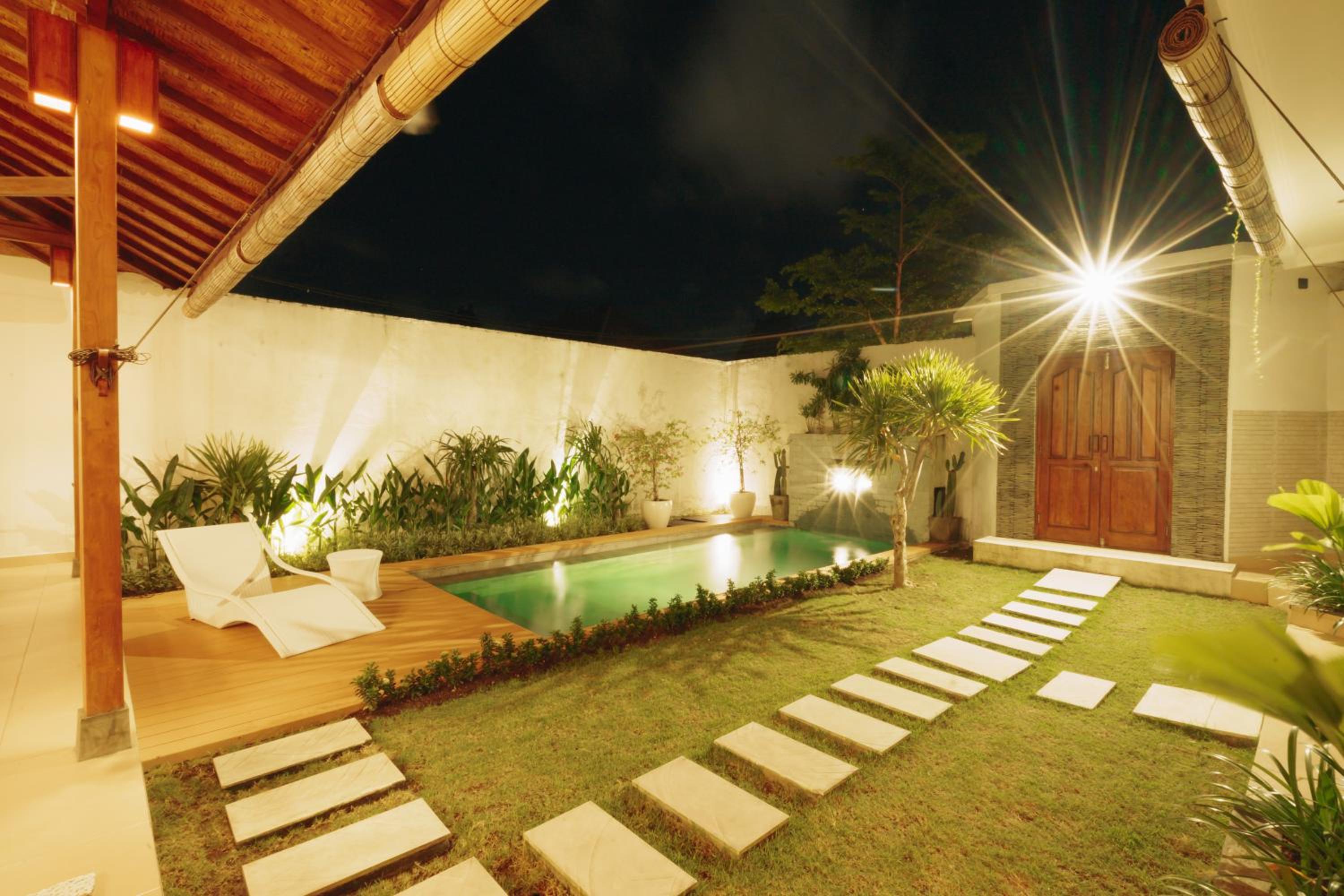 Two-Bedroom Villa - Photo 12