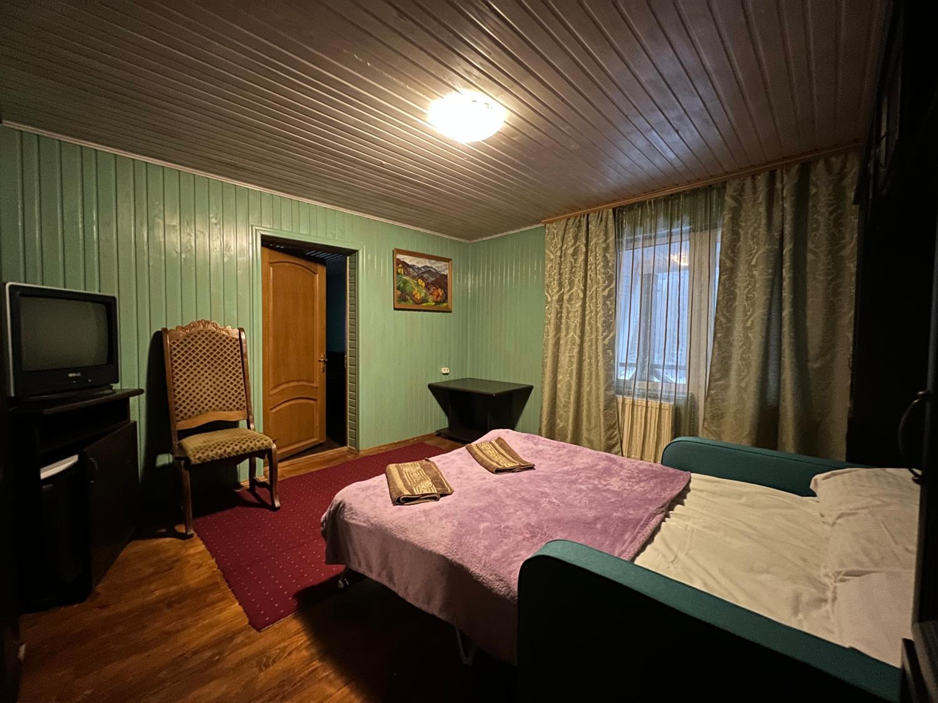 Suite With Mountain View photo 2