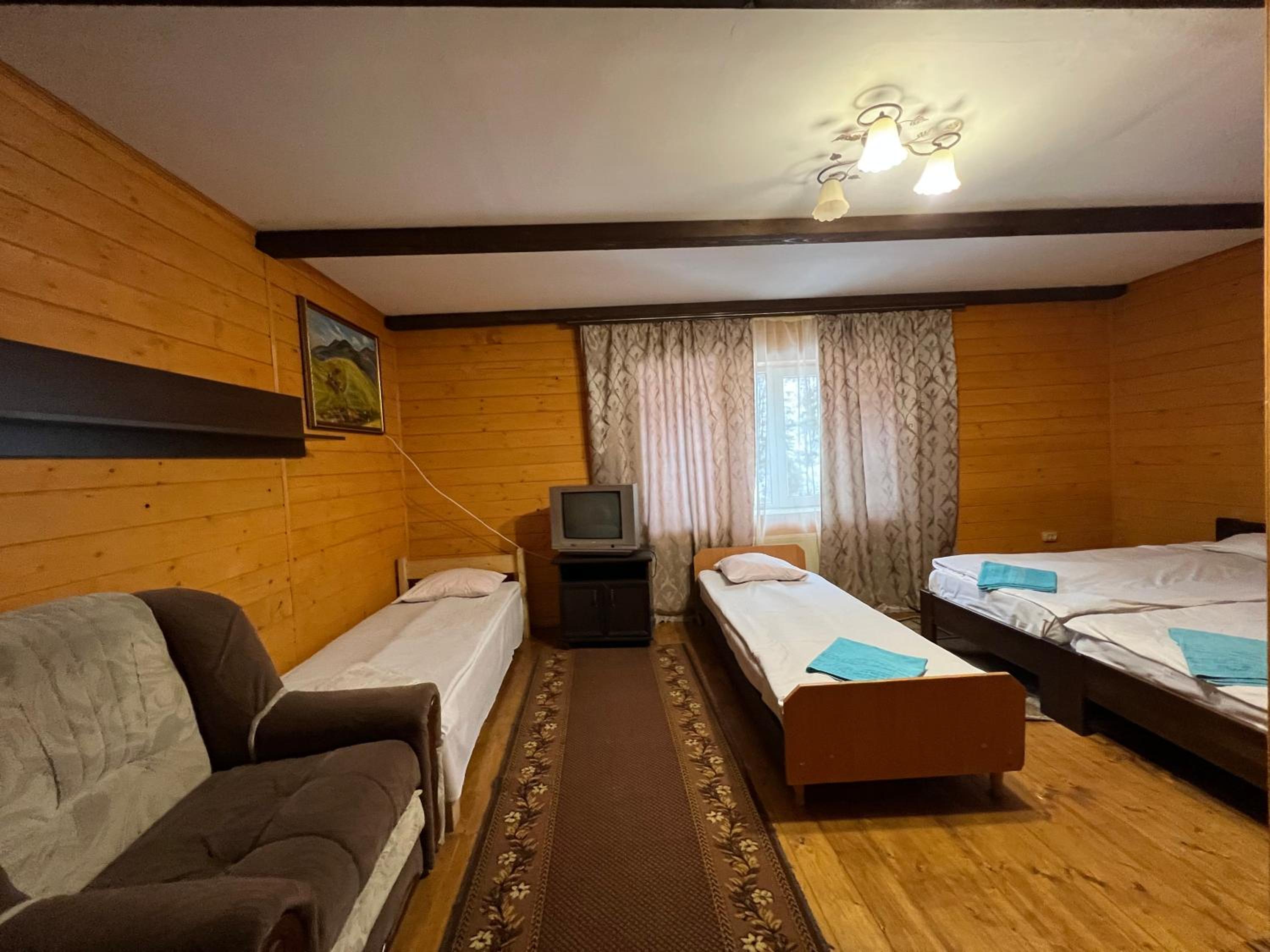 Large Double Or Twin Room photo 2