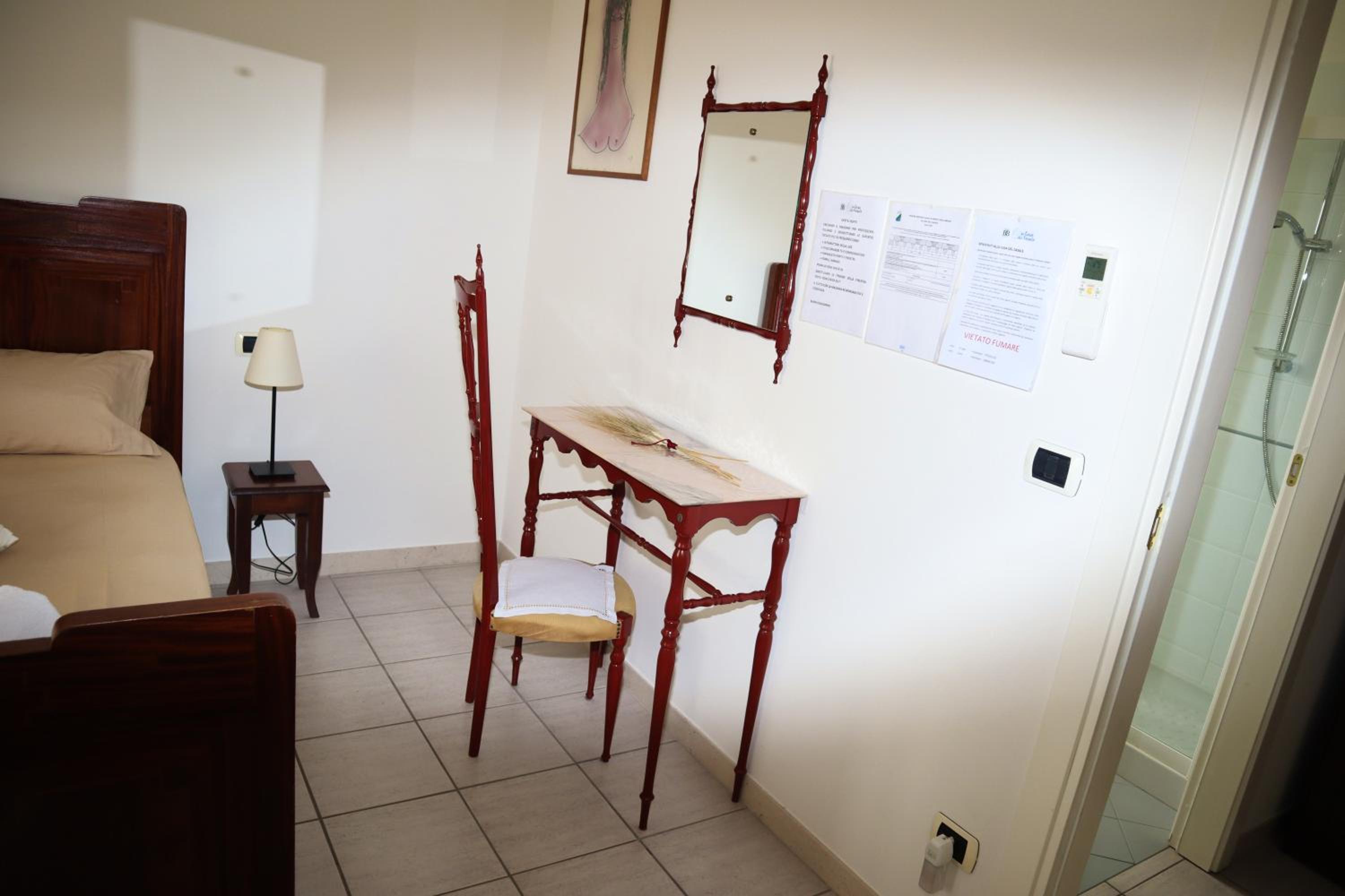 Triple Room with Balcony - Photo 2