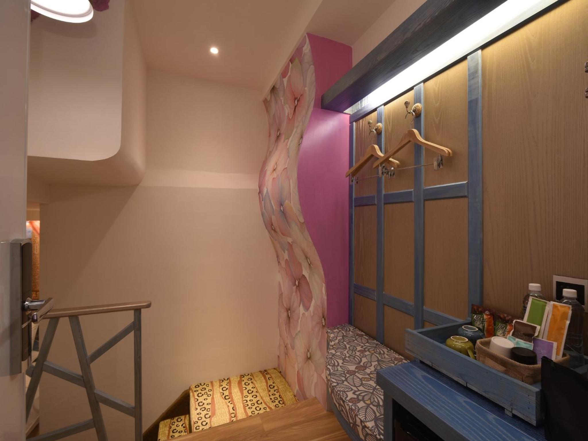 Deluxe Double Room ( No Windows ) photo 2