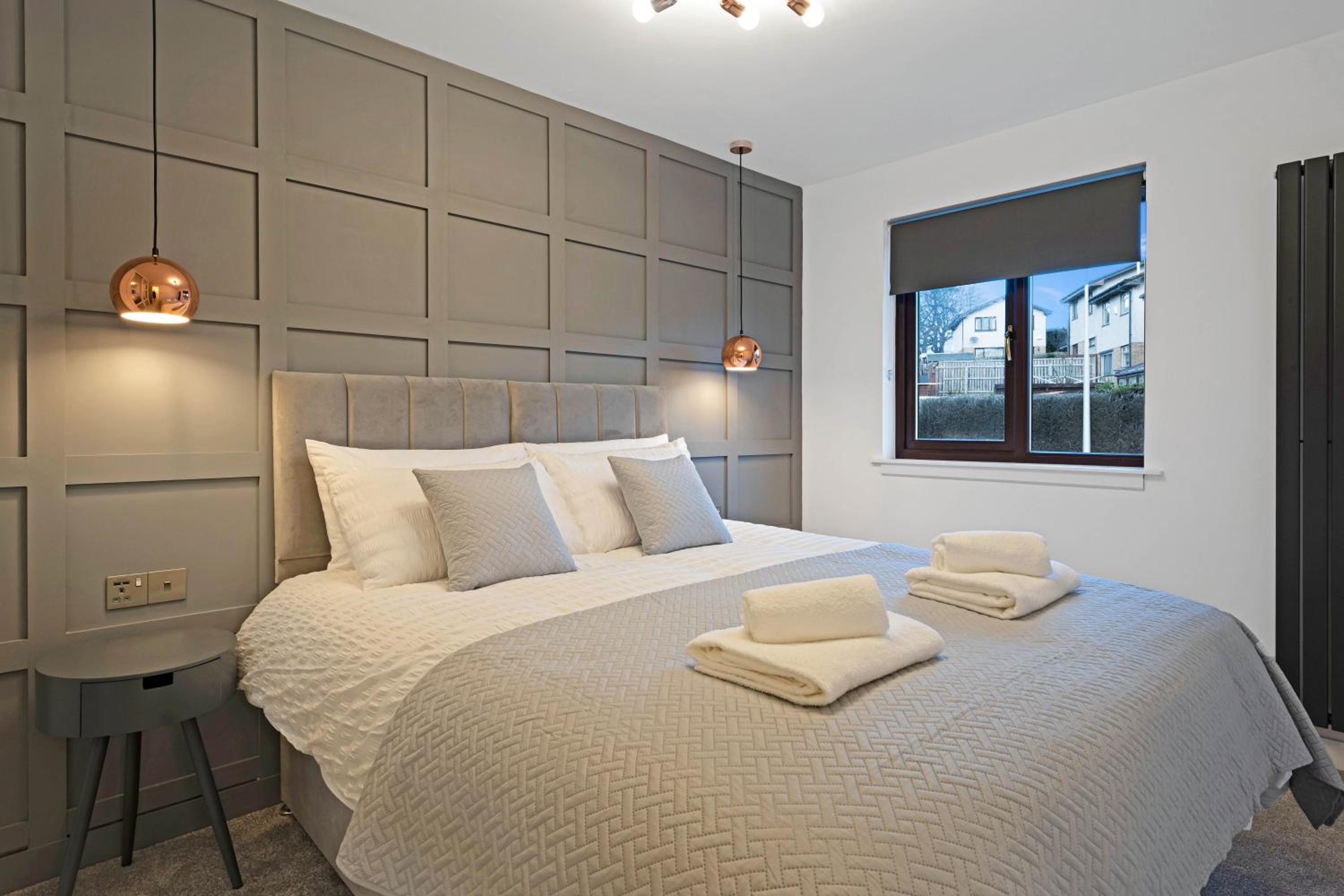 One-Bedroom House - Photo 34