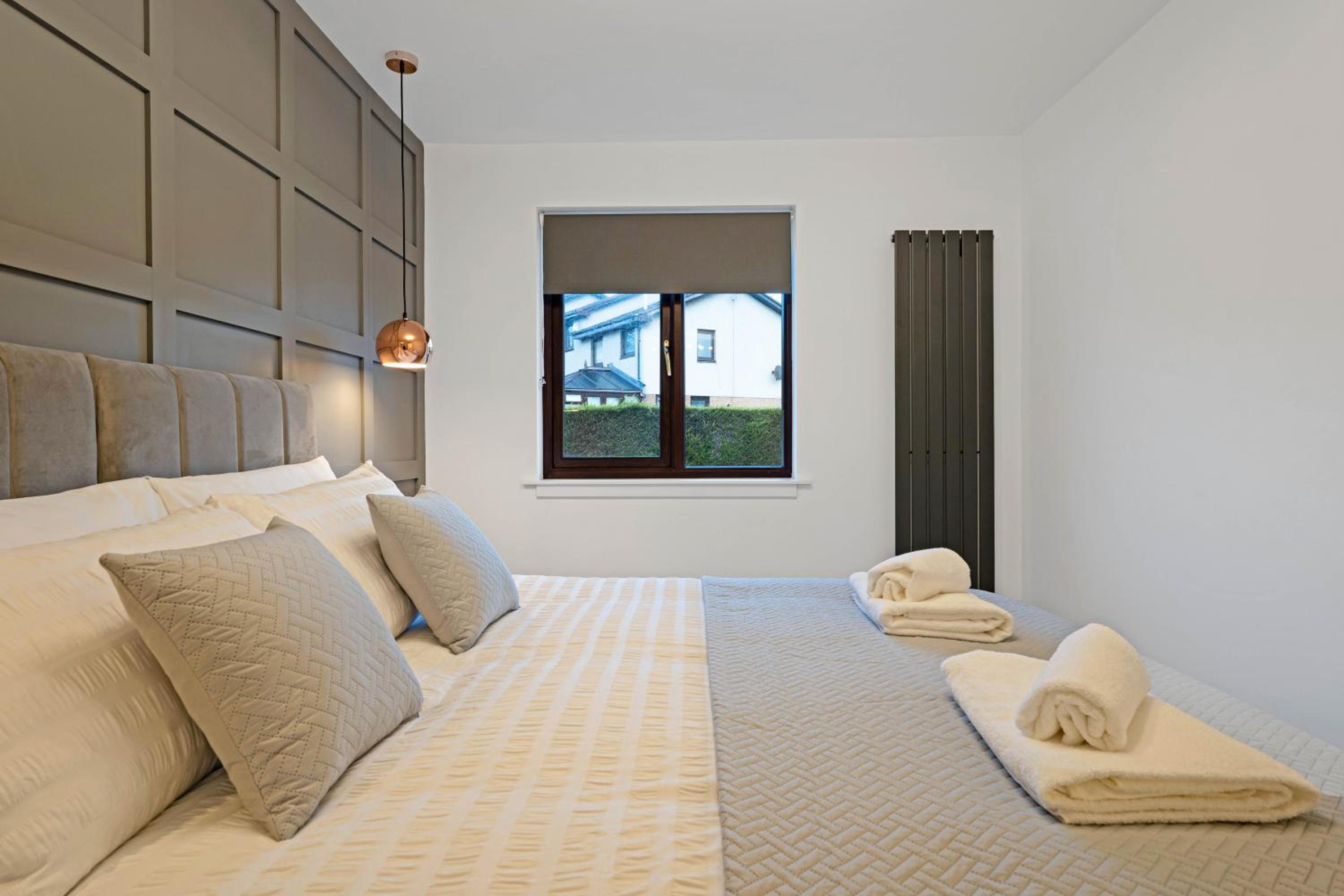 One-Bedroom House - Photo 35