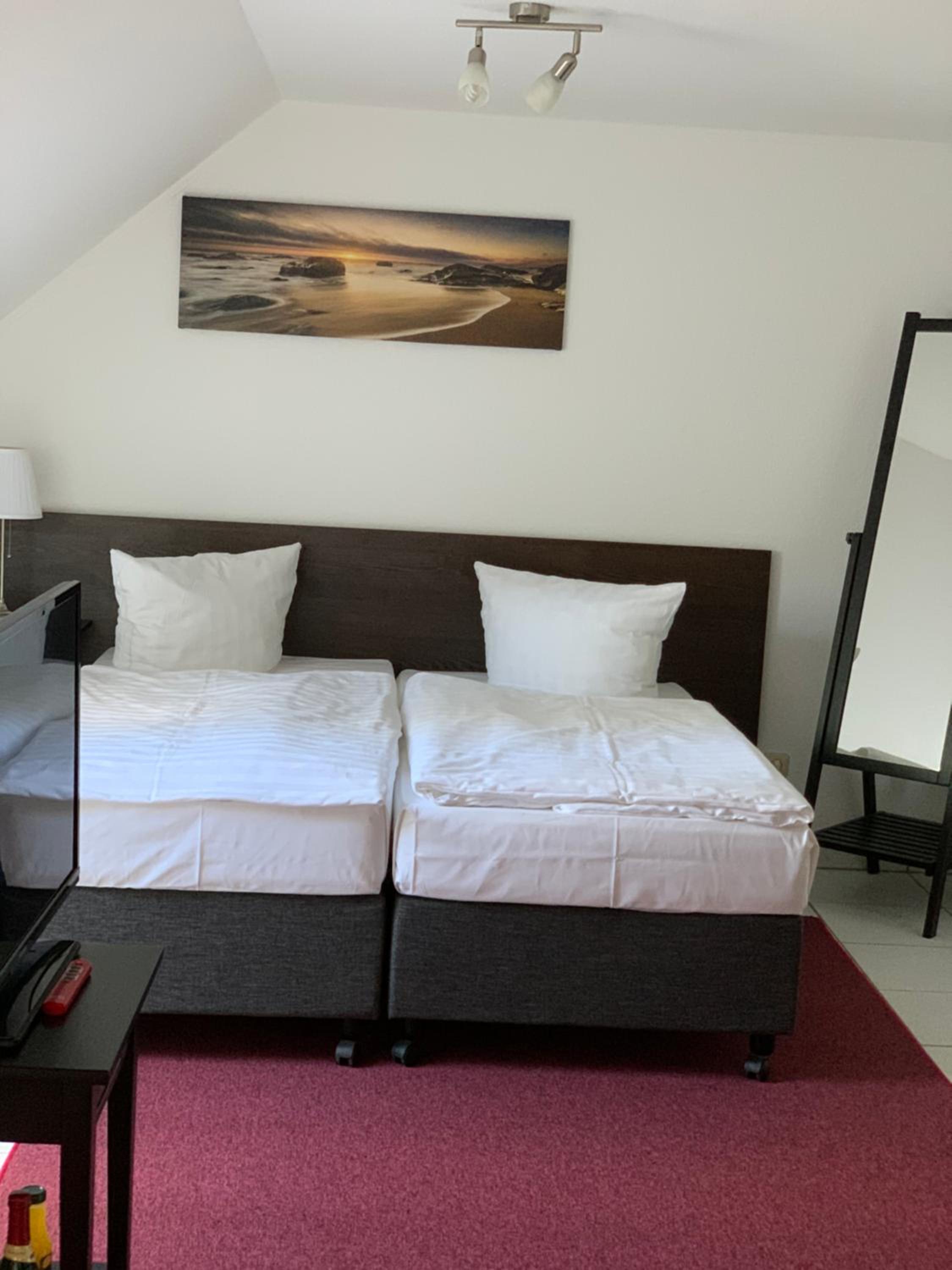 Large Double Room photo 3