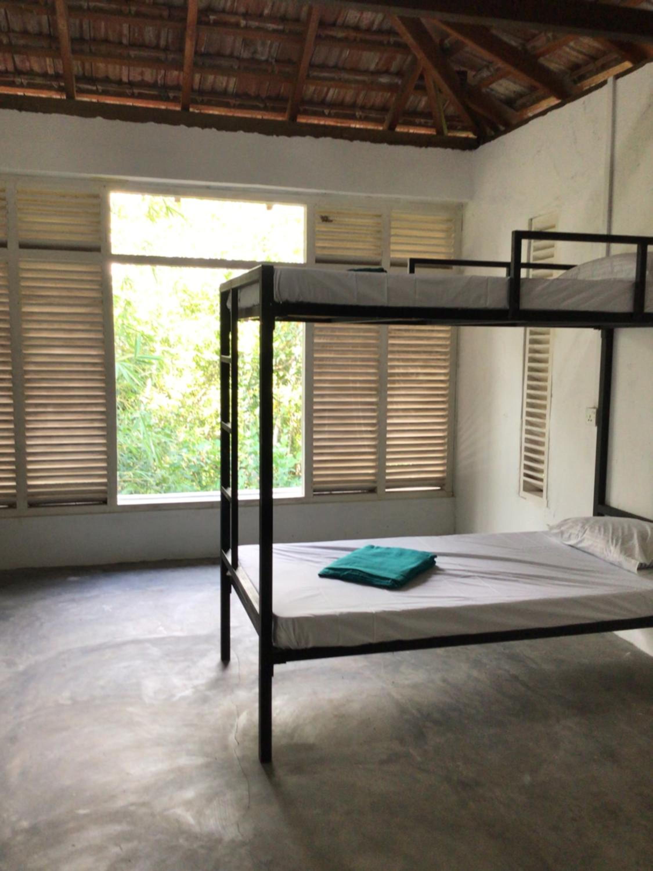 Bed in 6-Bed Mixed Dormitory Room photo 1
