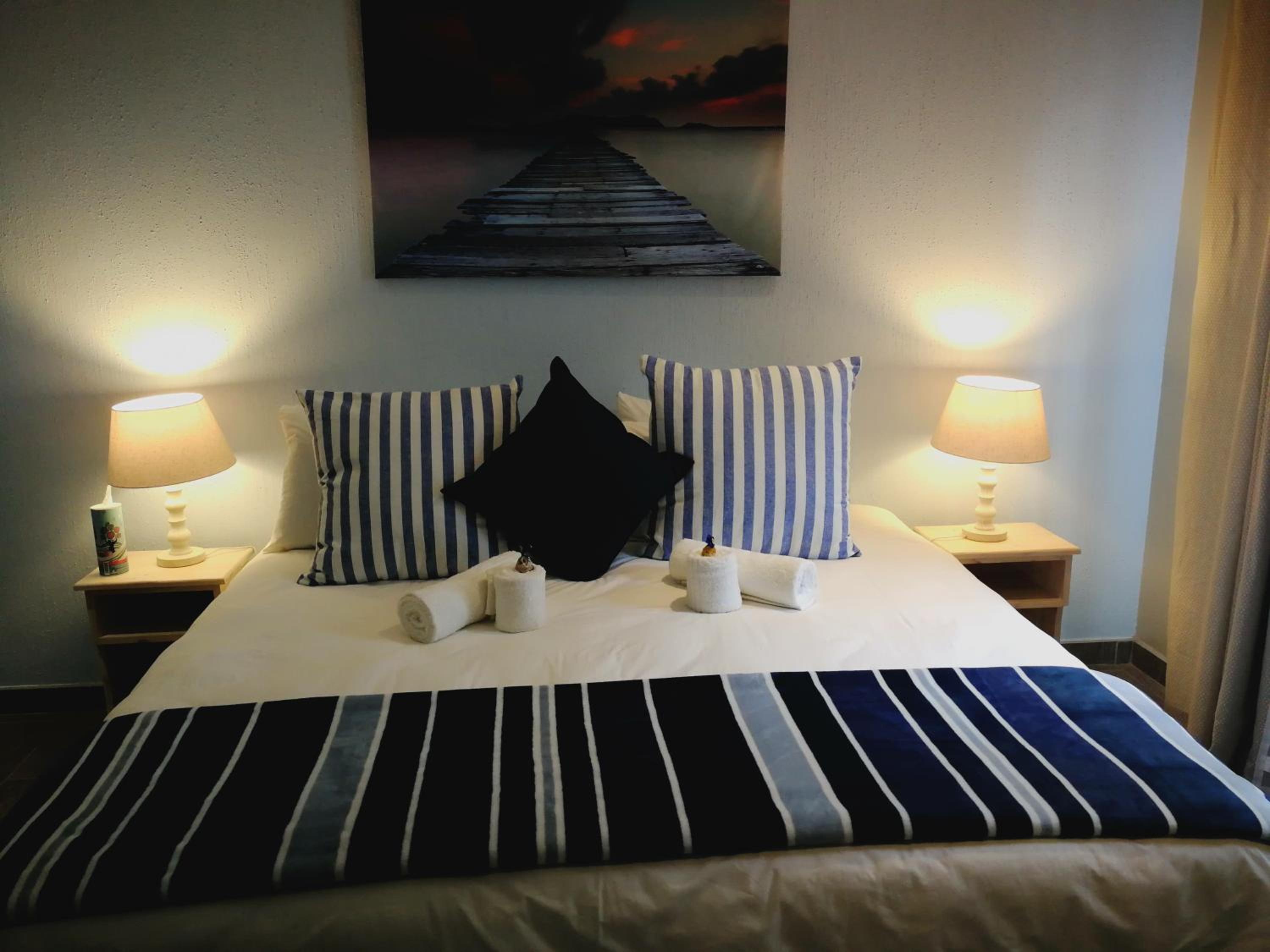 Twin/Double Room photo 3