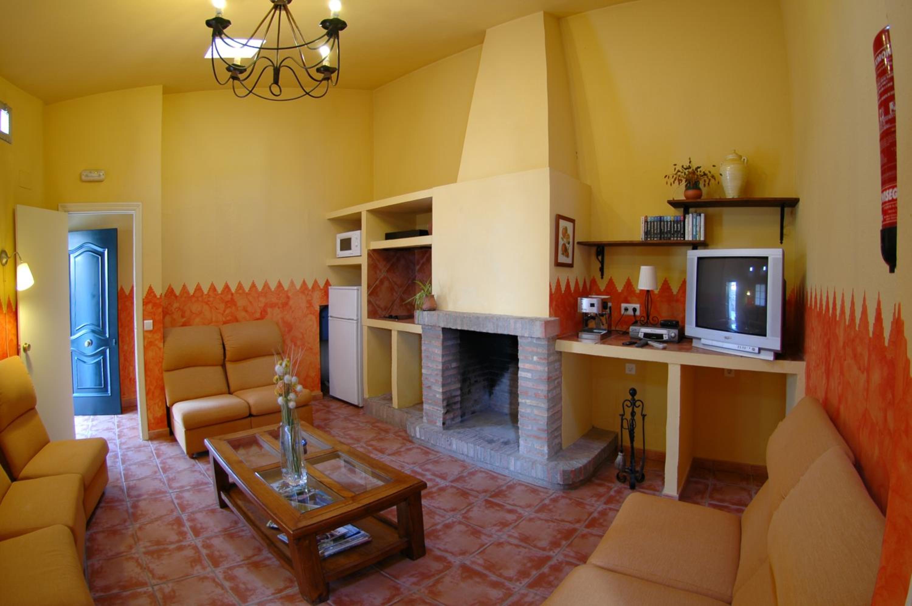 Twin Room - Photo 7