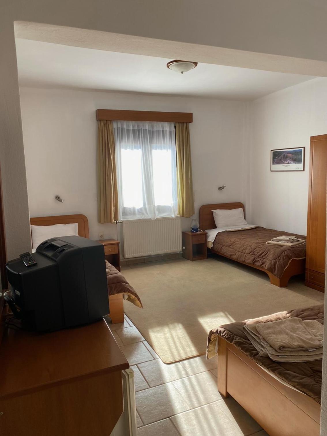 Double or Twin Room photo 3