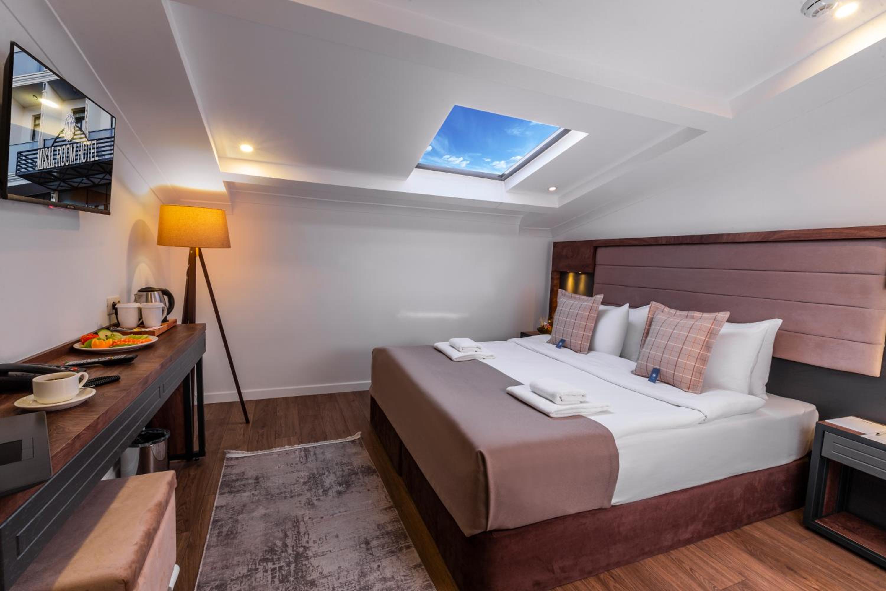 Budget Double Room - Photo 1