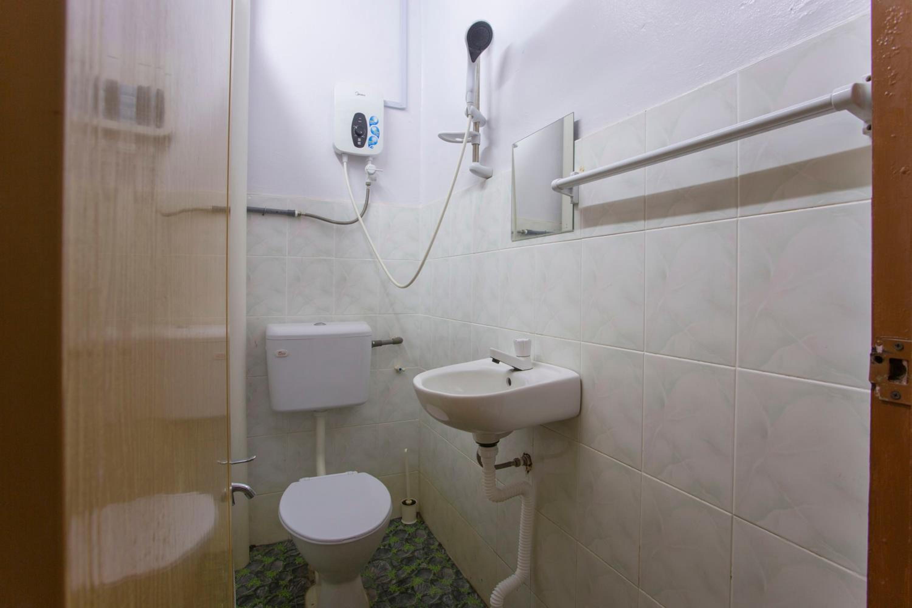 Standard Double Room - Photo 4