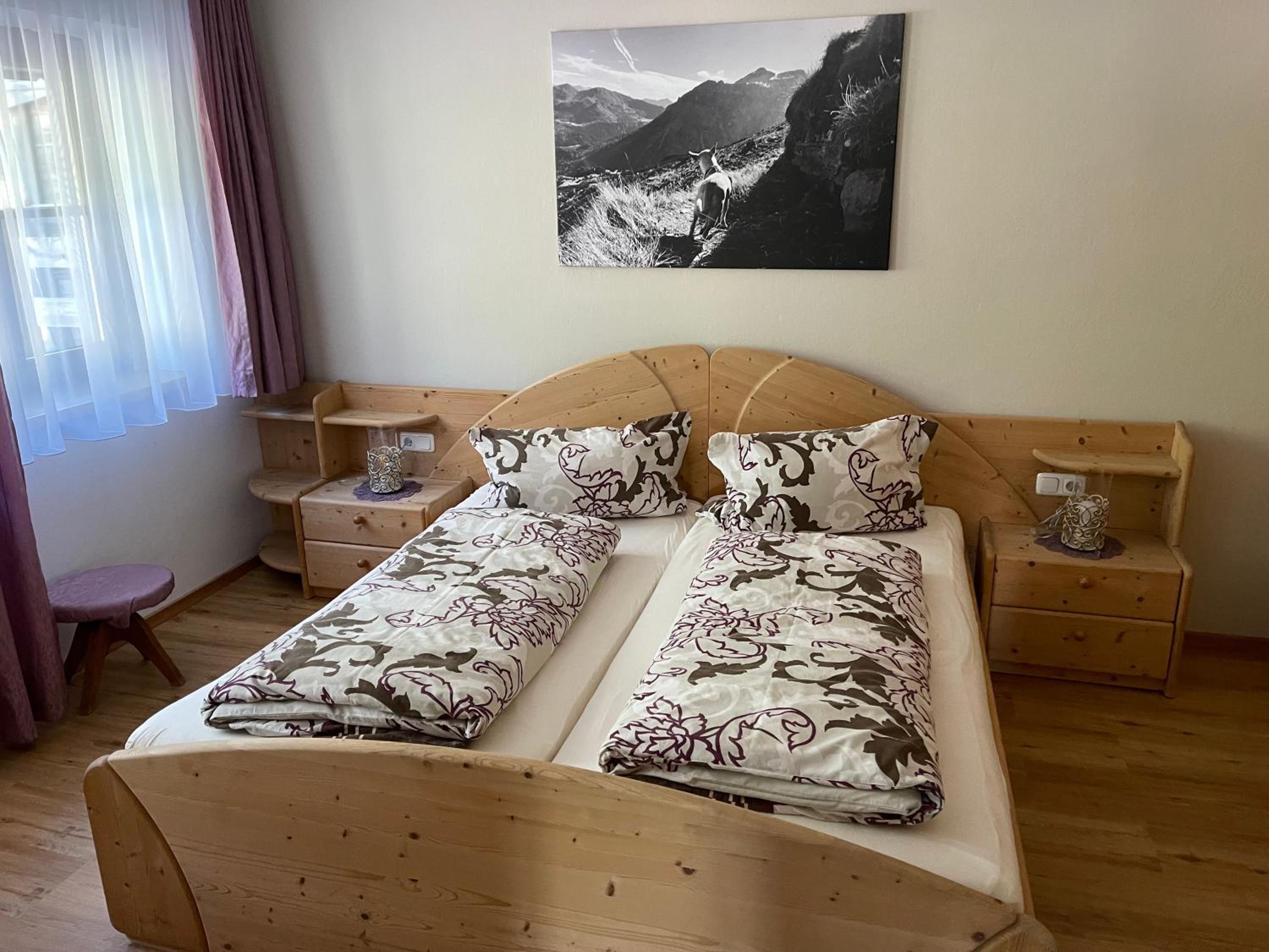 Apartment with Mountain View photo 1