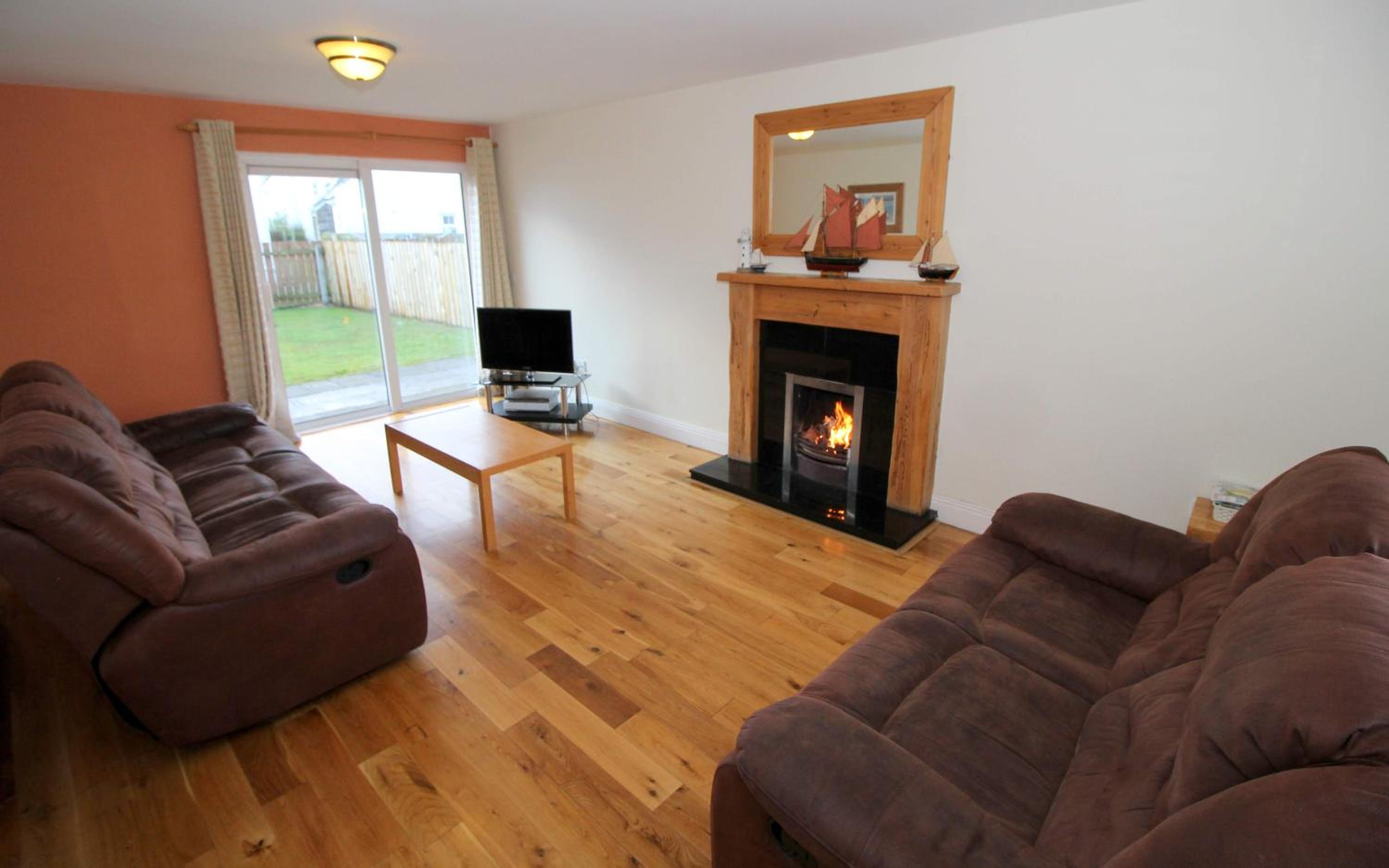 Three-Bedroom House photo 1