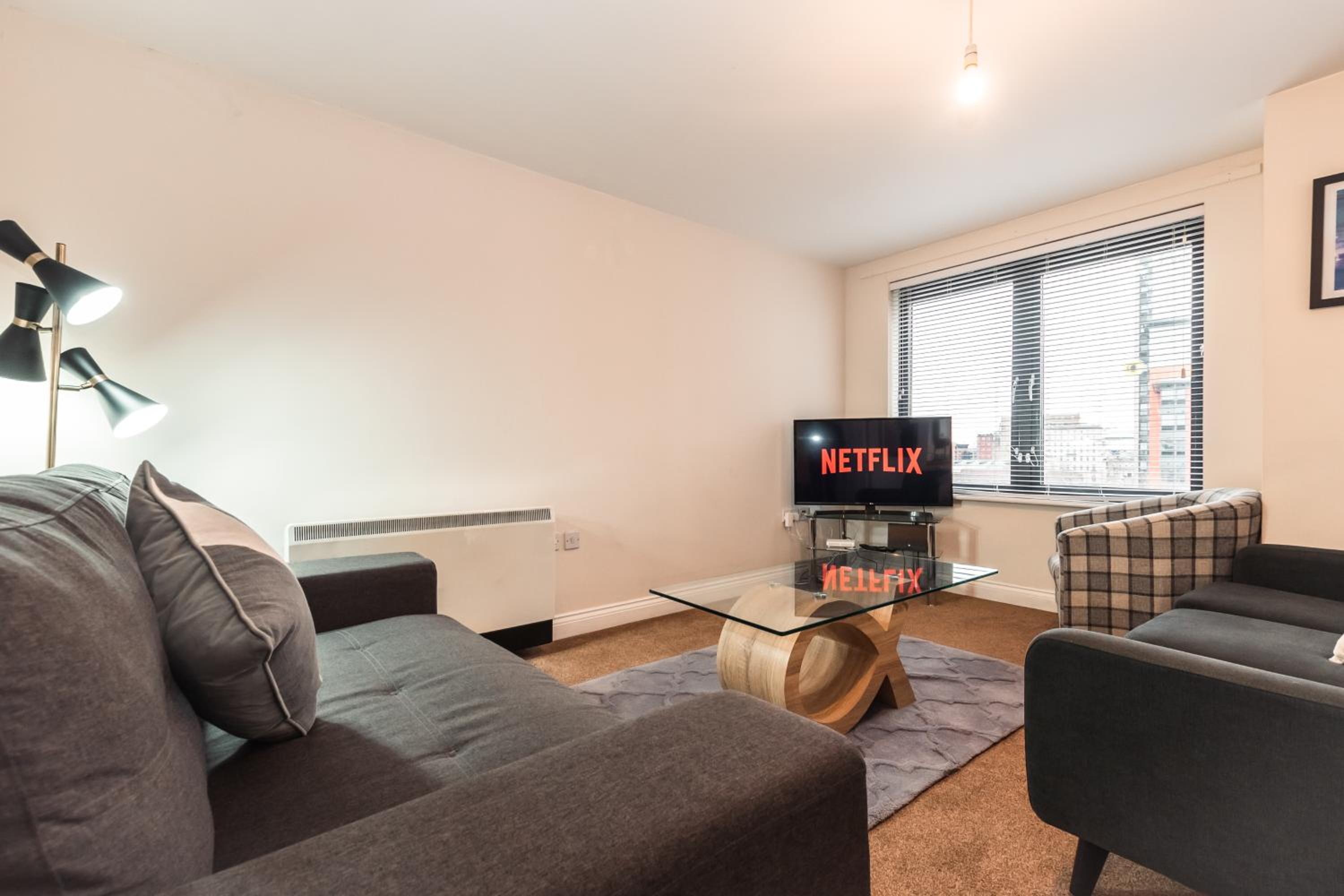 Three-Bedroom Apartment - Photo 9
