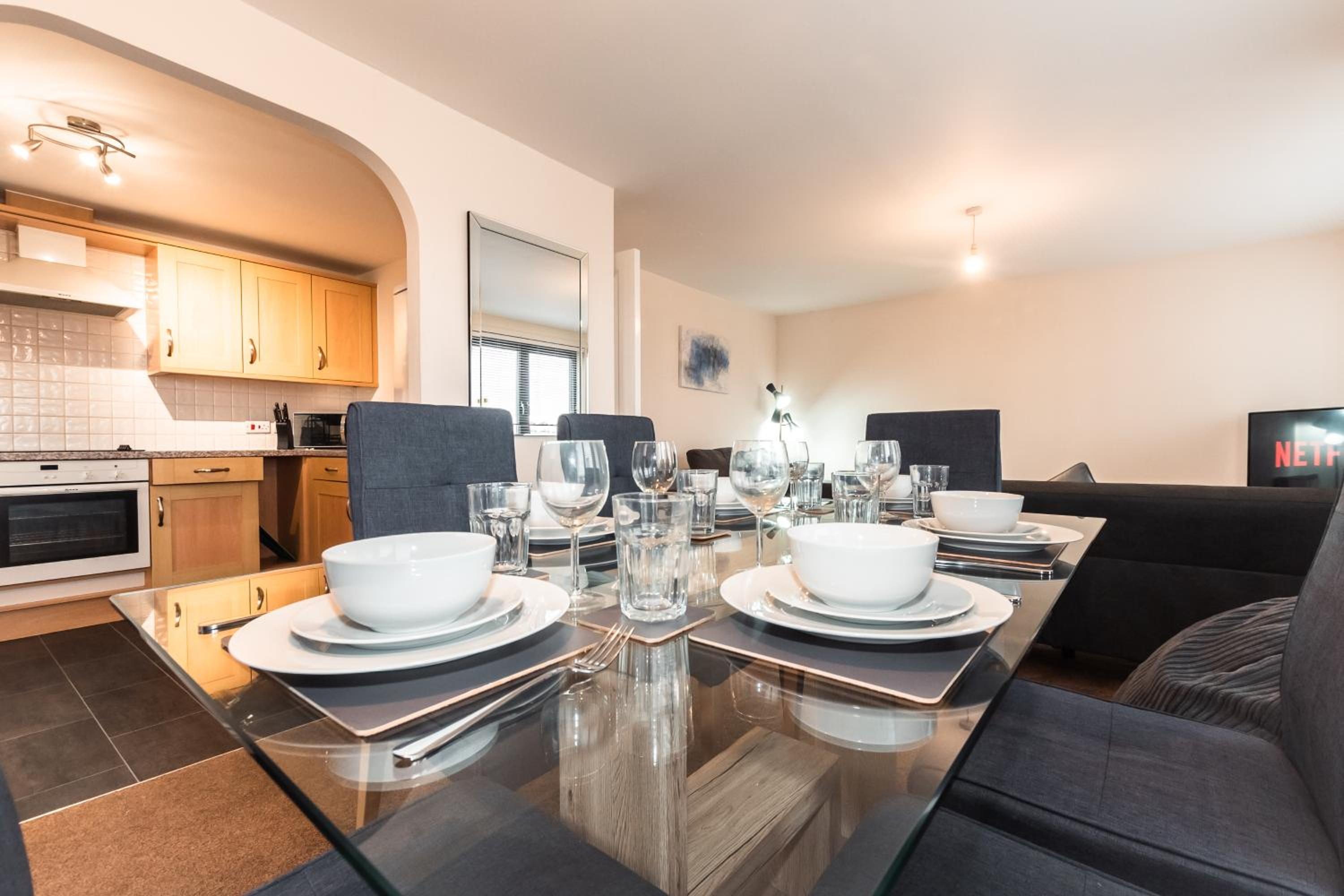 Three-Bedroom Apartment - Photo 32