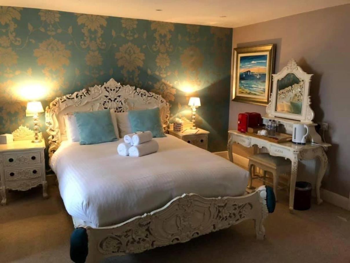 Superior King Room photo 1