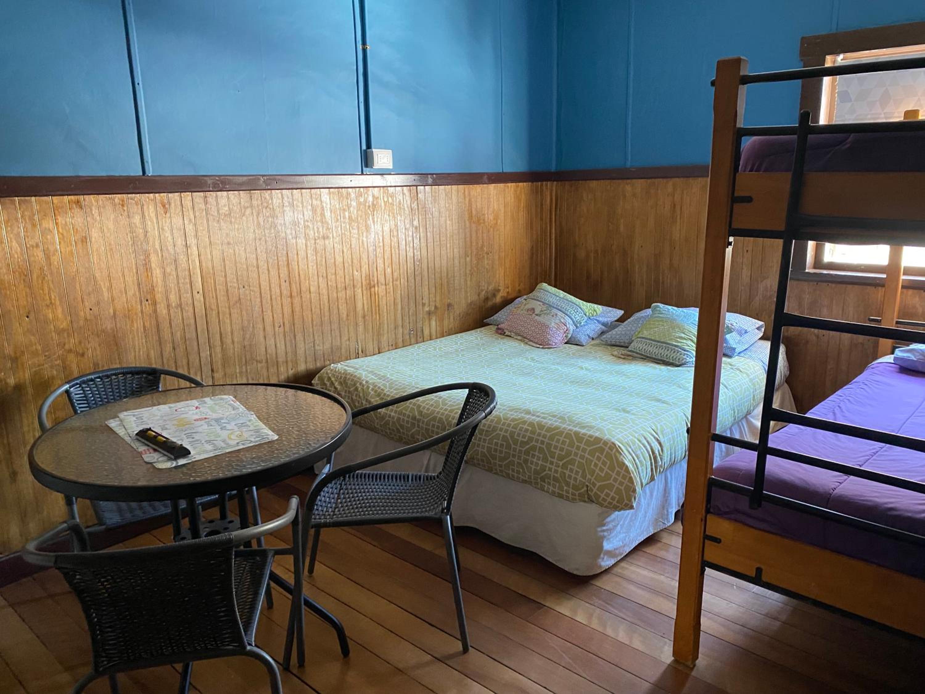 Quadruple Room With Private Bathroom photo 2