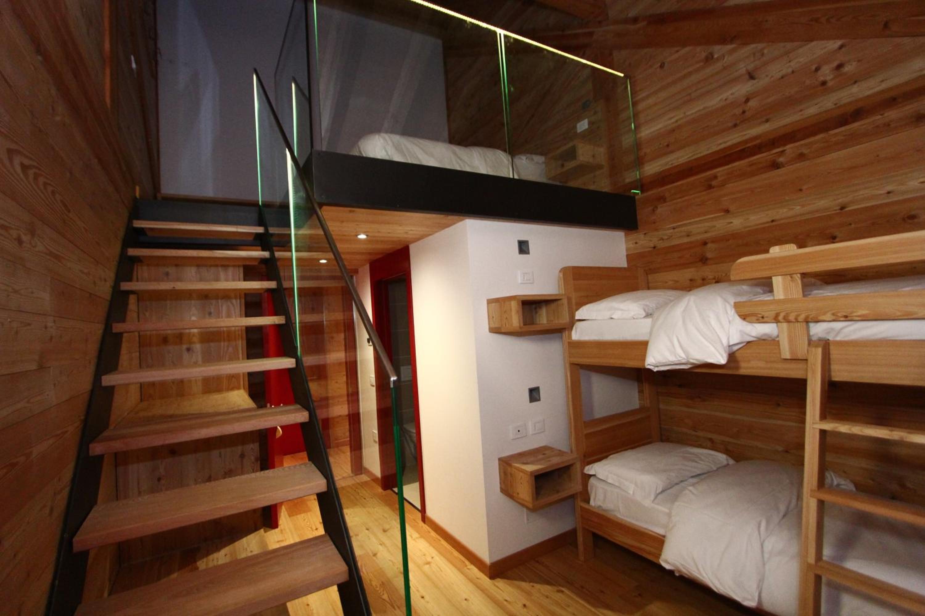 Duplex Quadruple Room - Photo 2
