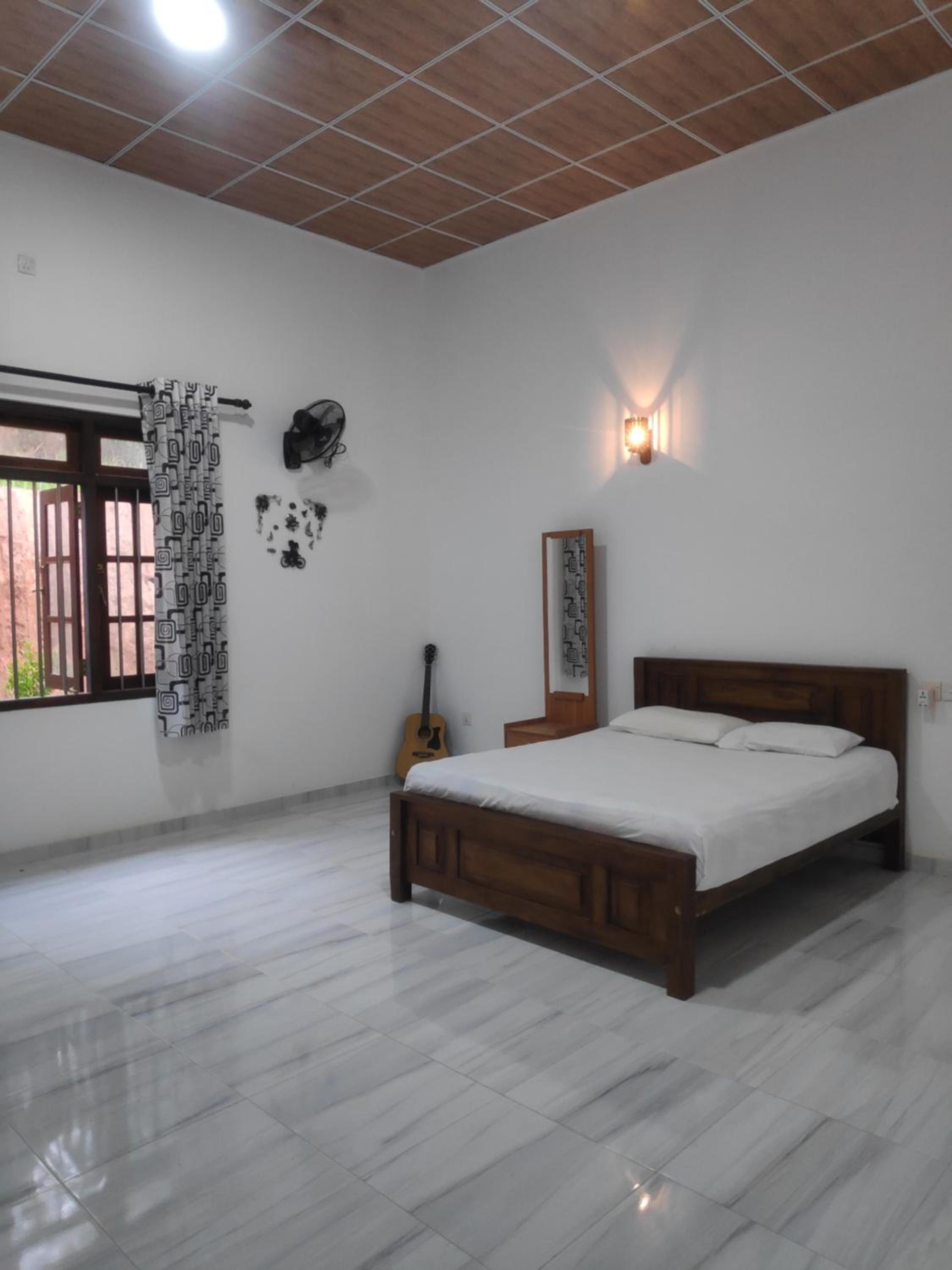 Quadruple Room with Private Bathroom photo 2
