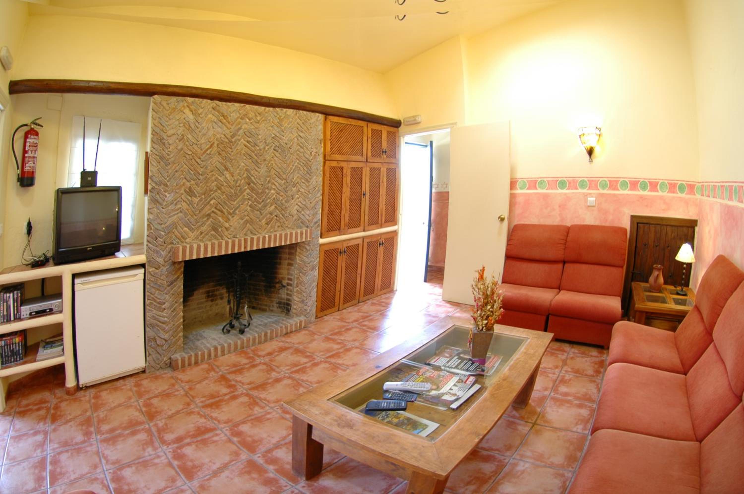 Twin Room - Photo 1