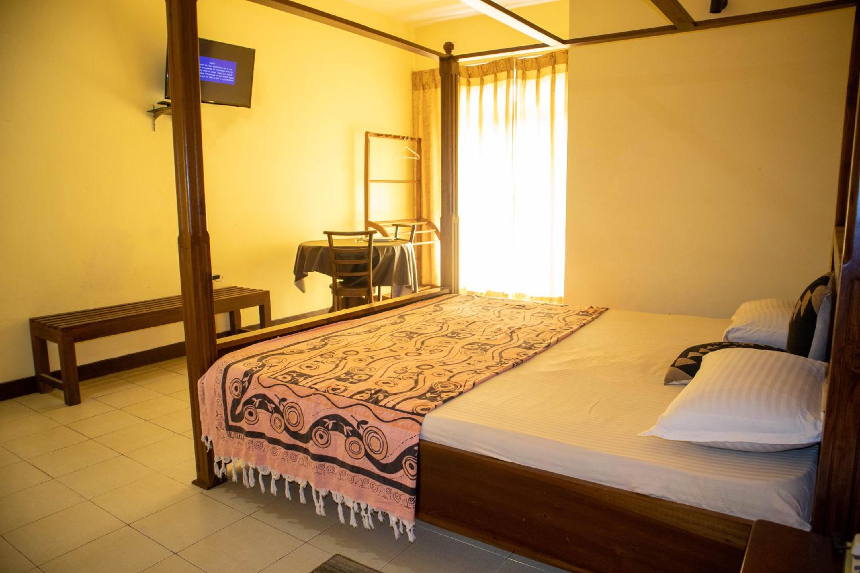 Budget Double Room photo 2
