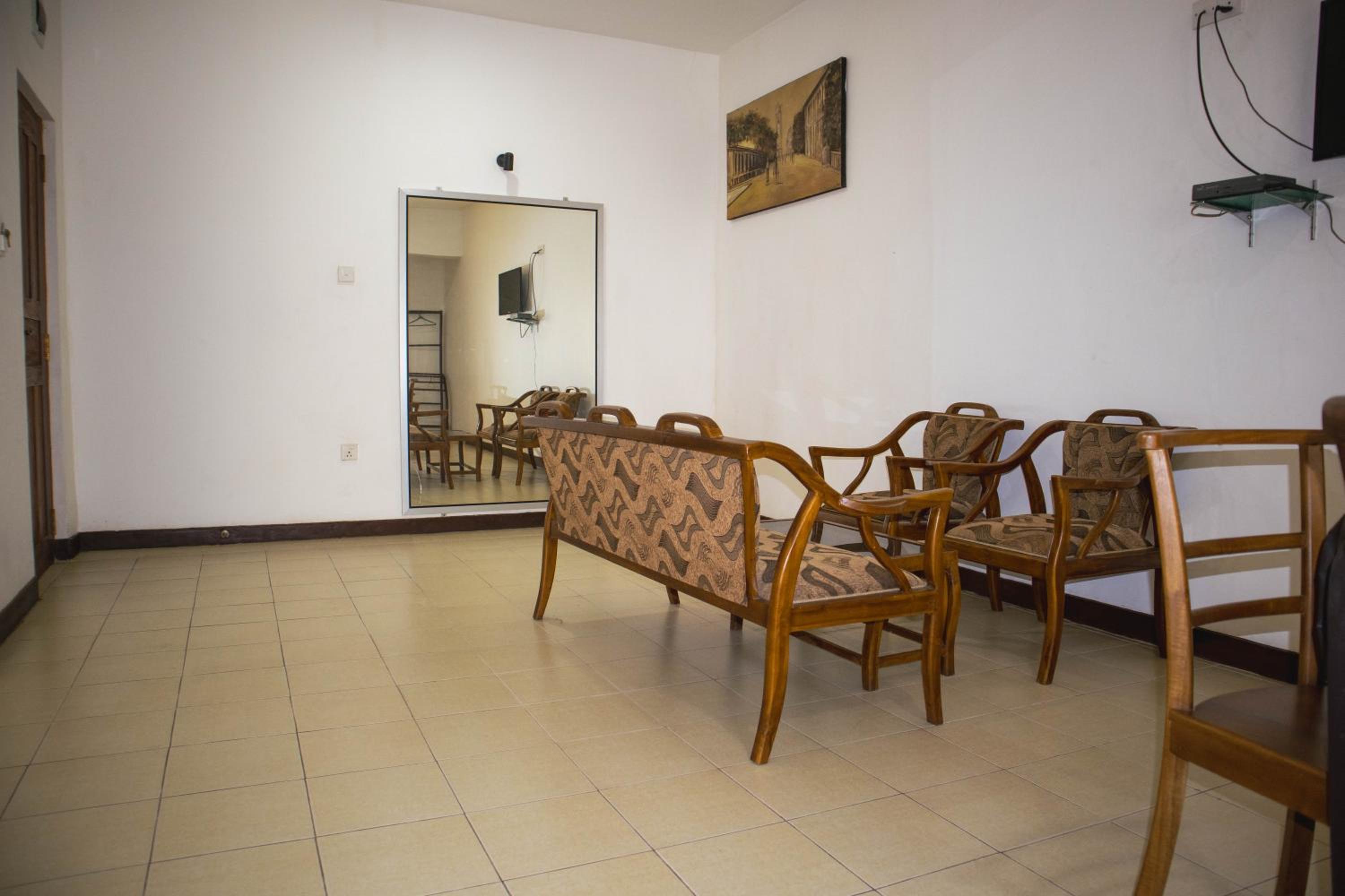 Deluxe Family Room photo 1