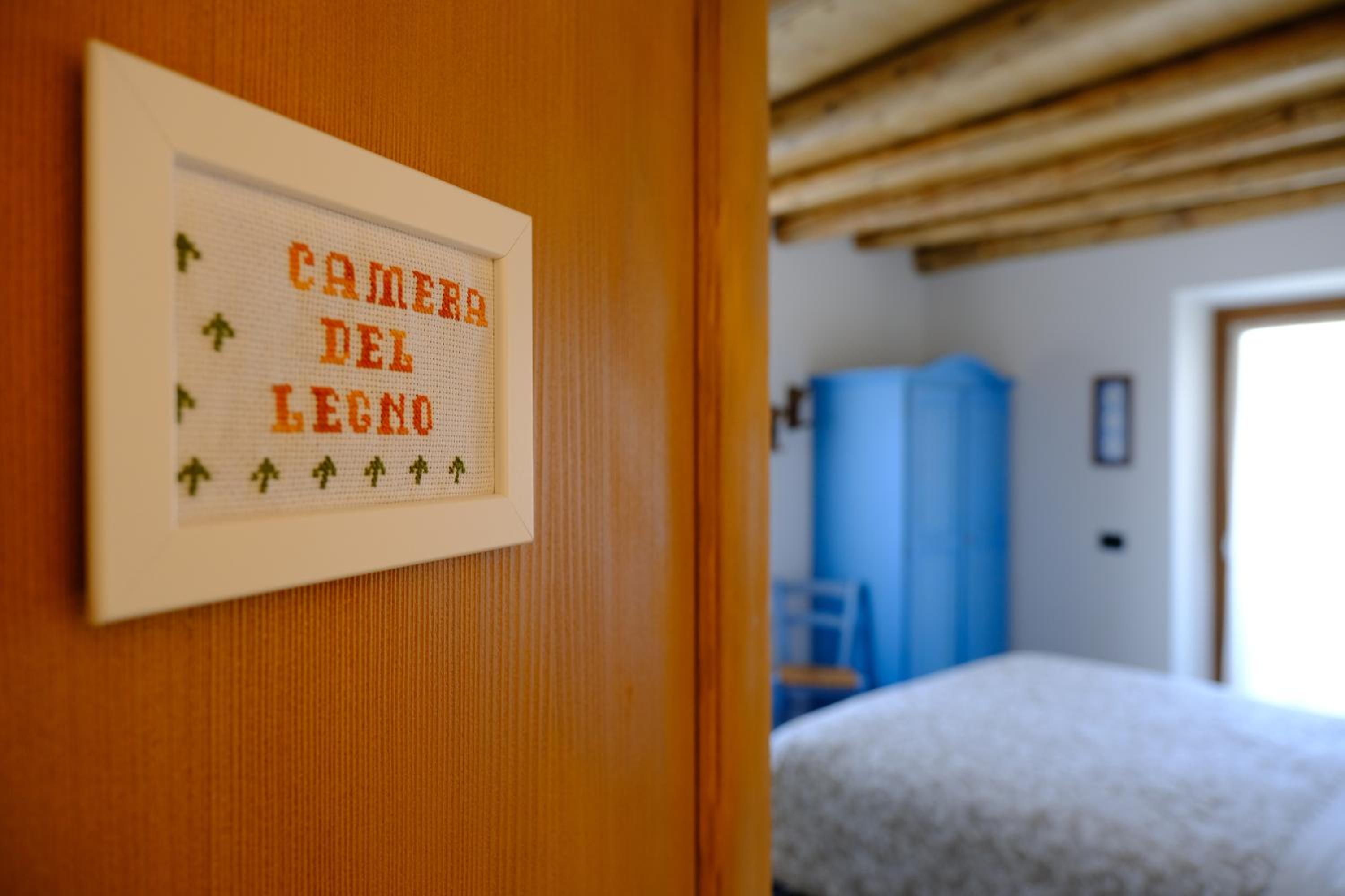 Double Room with Private Bathroom - Photo 2