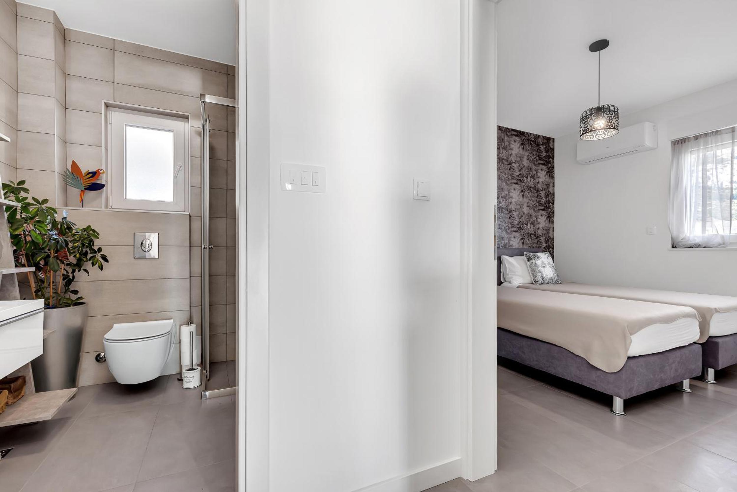 Two-Bedroom Apartment - Photo 16