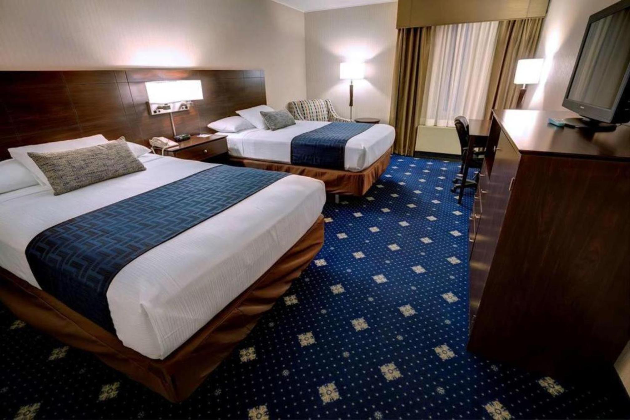 Double Room with Two Double Beds - Non-Smoking