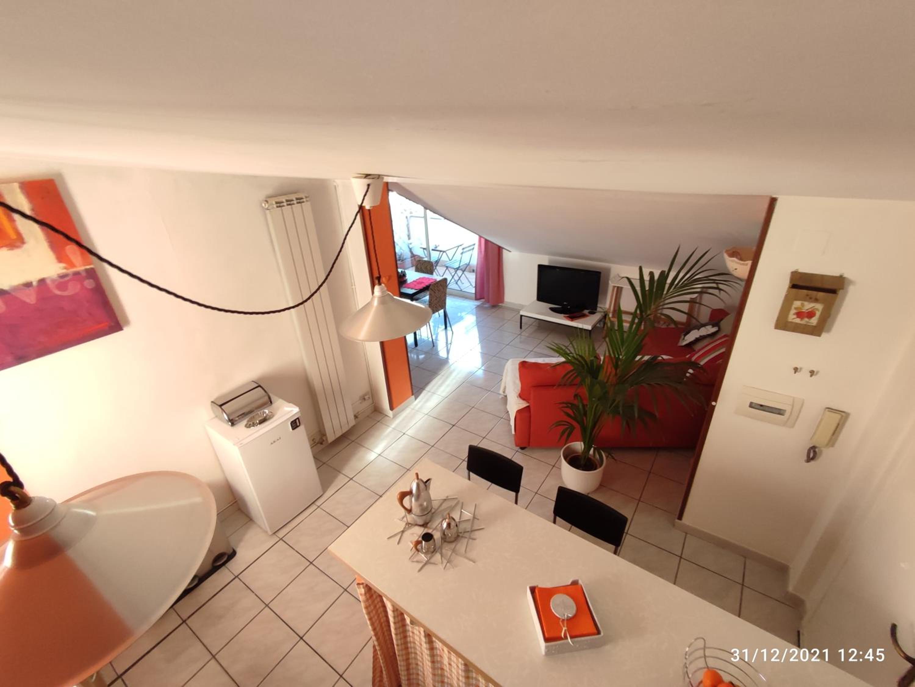 One-Bedroom Apartment - Photo 7