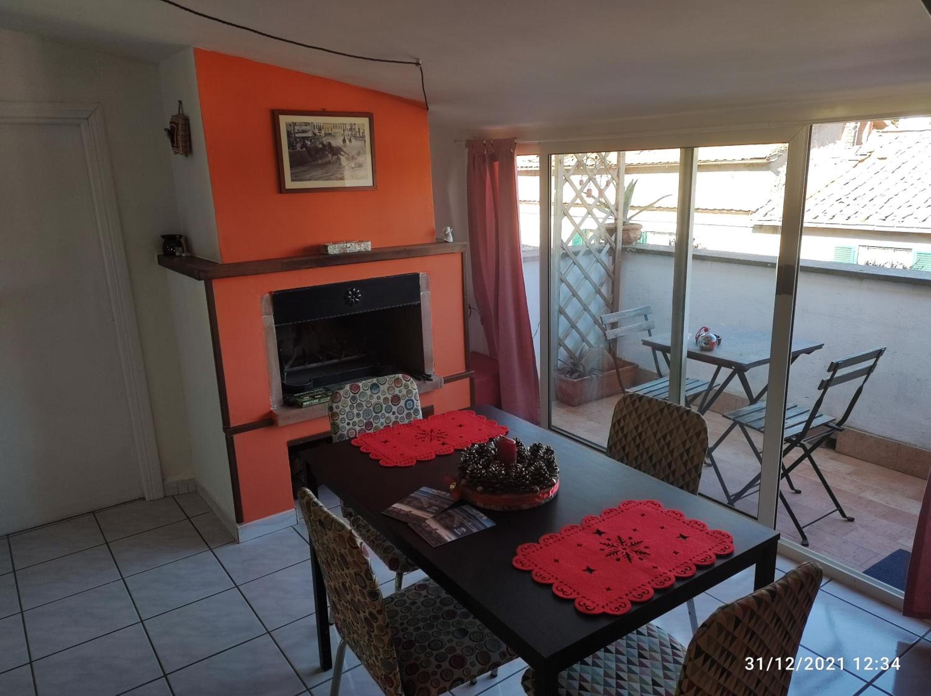 One-Bedroom Apartment - Photo 18
