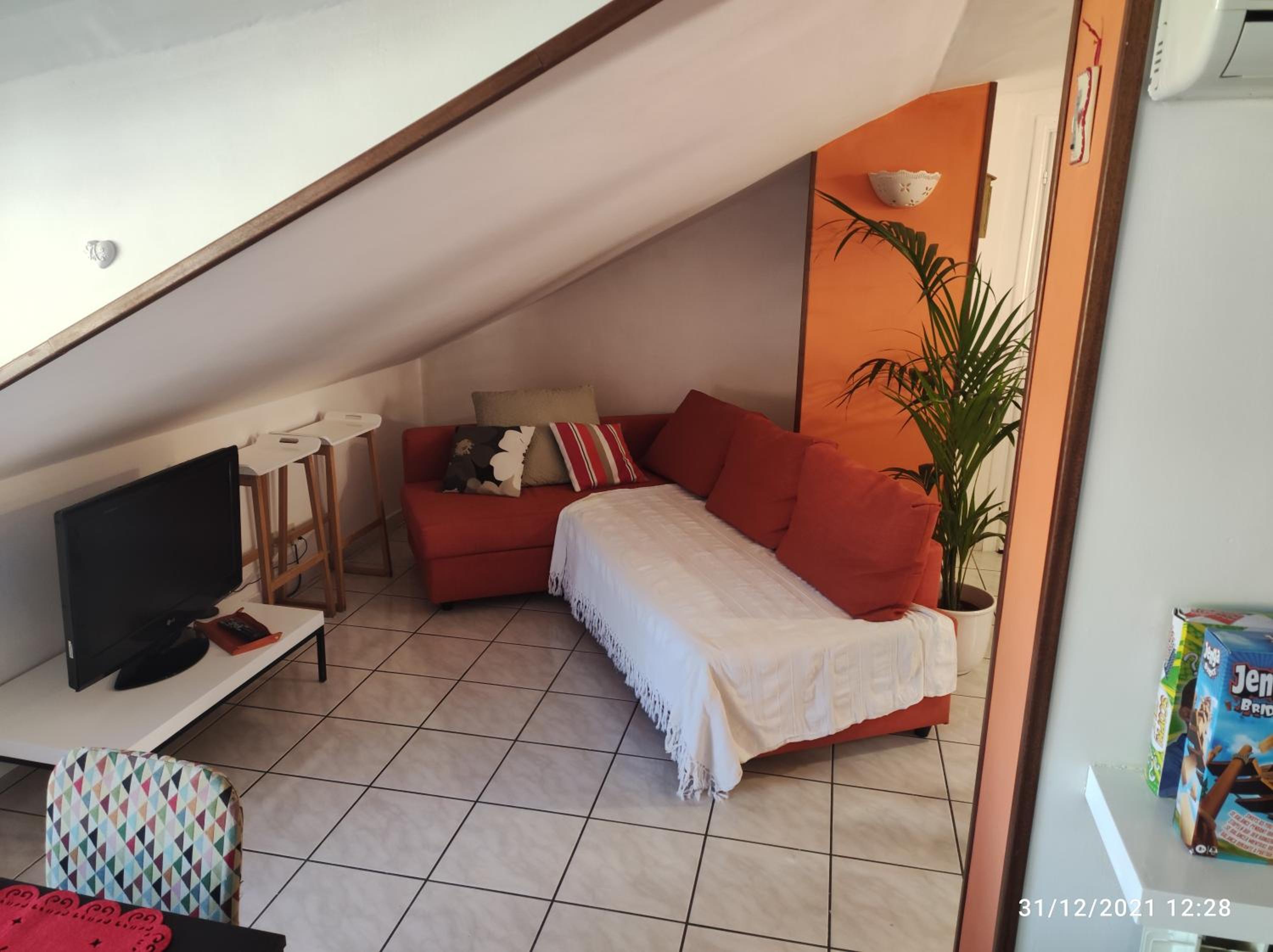 One-Bedroom Apartment - Photo 30