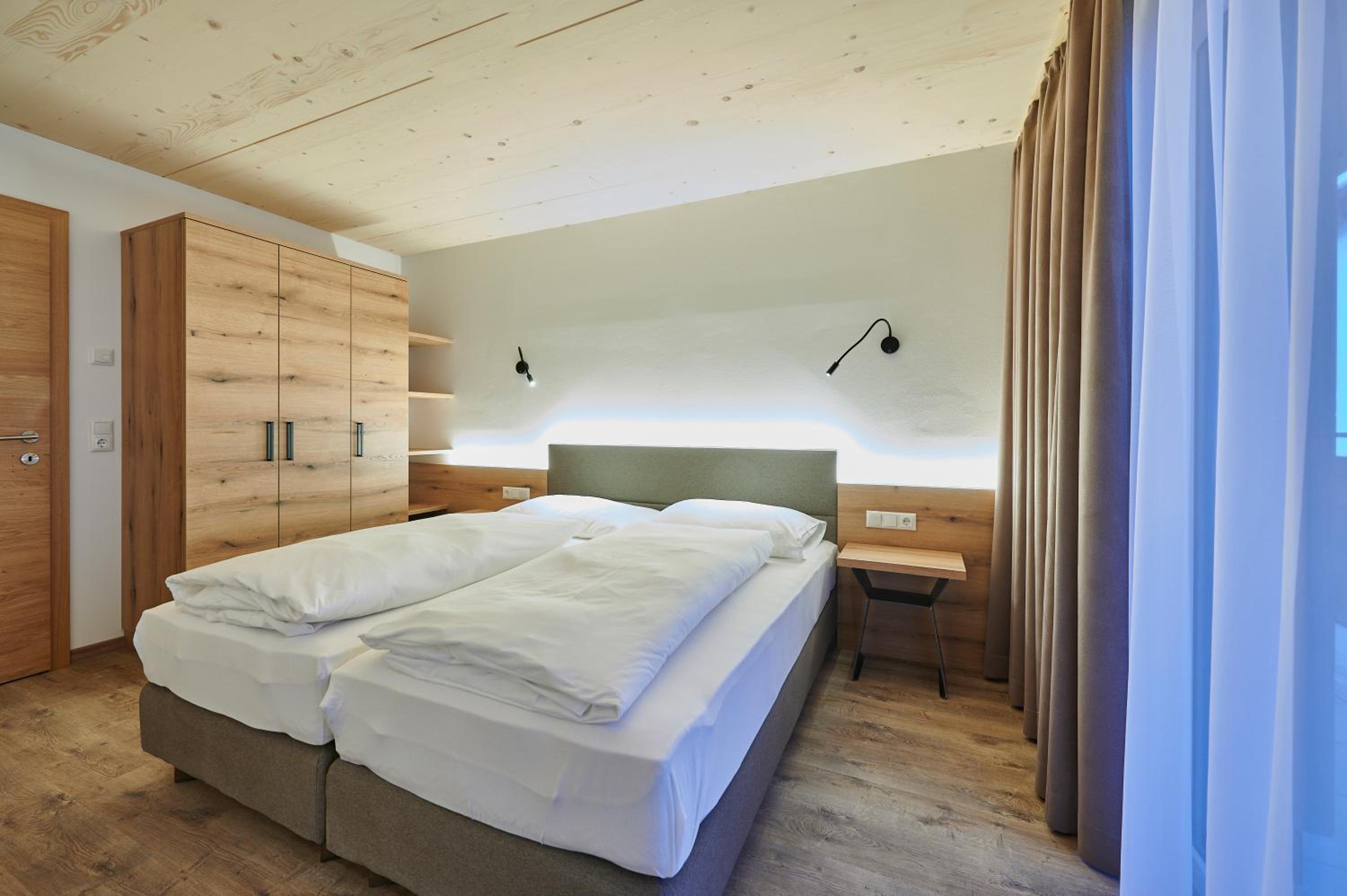Penthouse Apartment photo 2