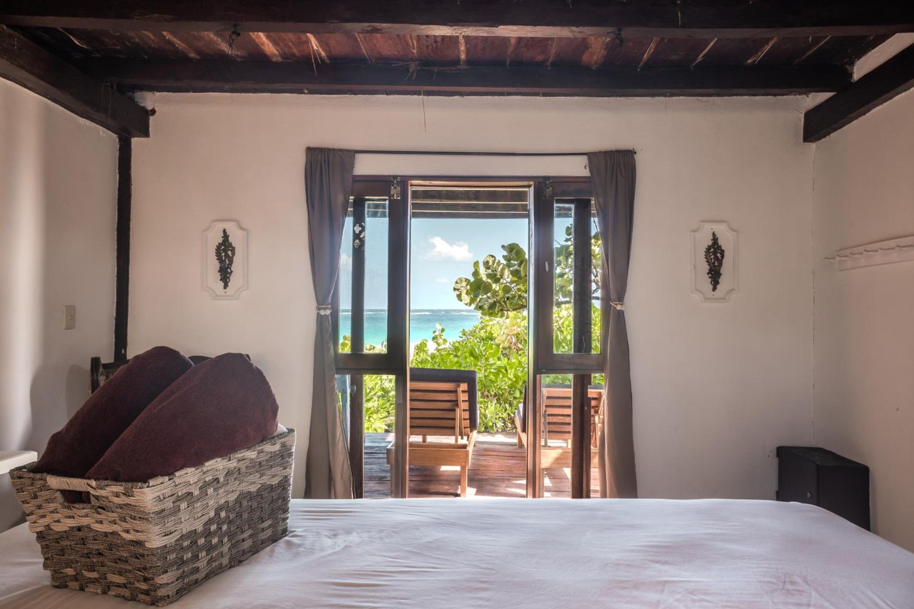 Double Room with Balcony and Sea View