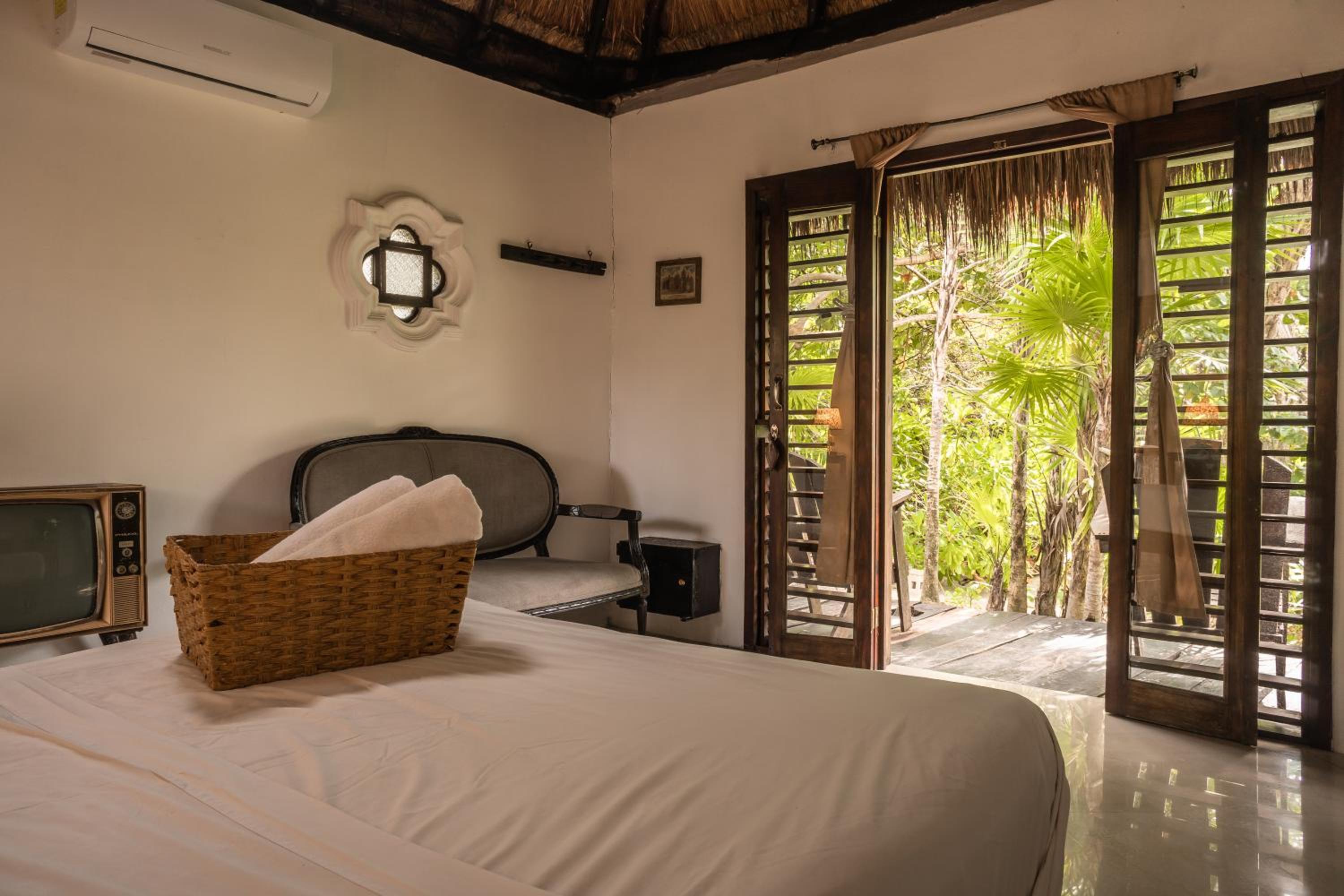 Double Room with Garden View - Photo 1