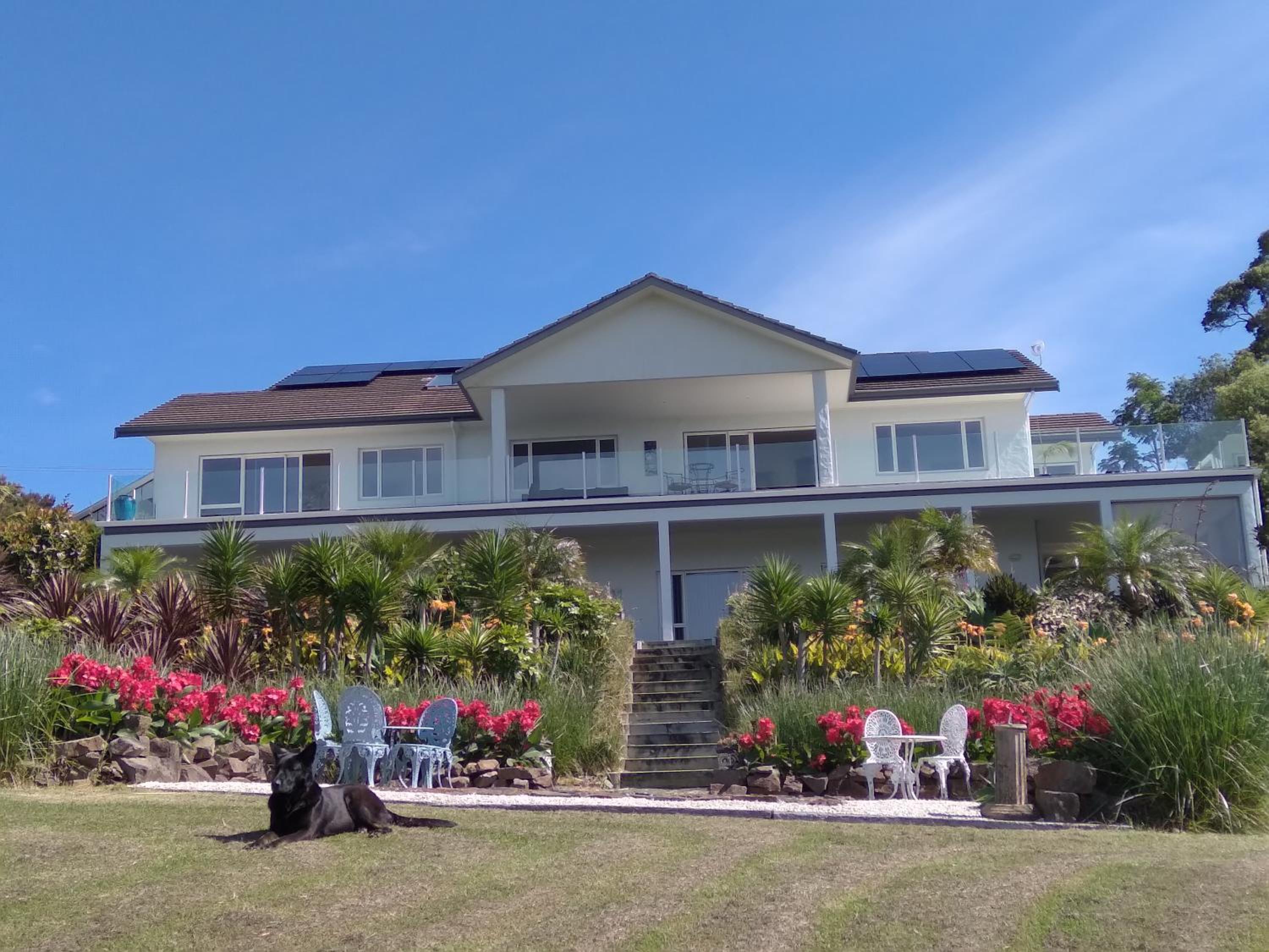 Apartment with Sea View - Photo 7