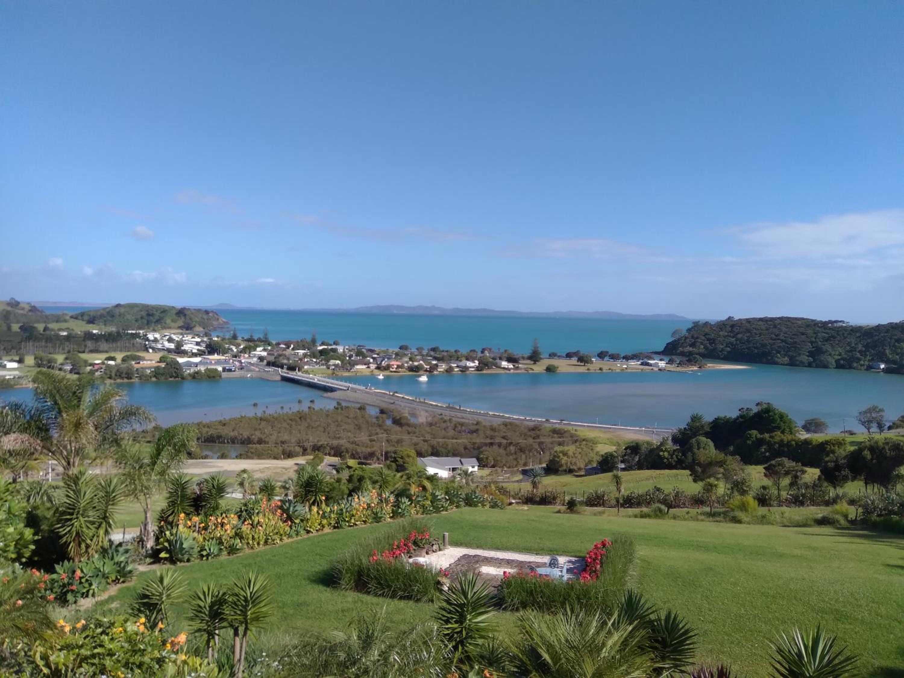 Apartment with Sea View - Photo 8