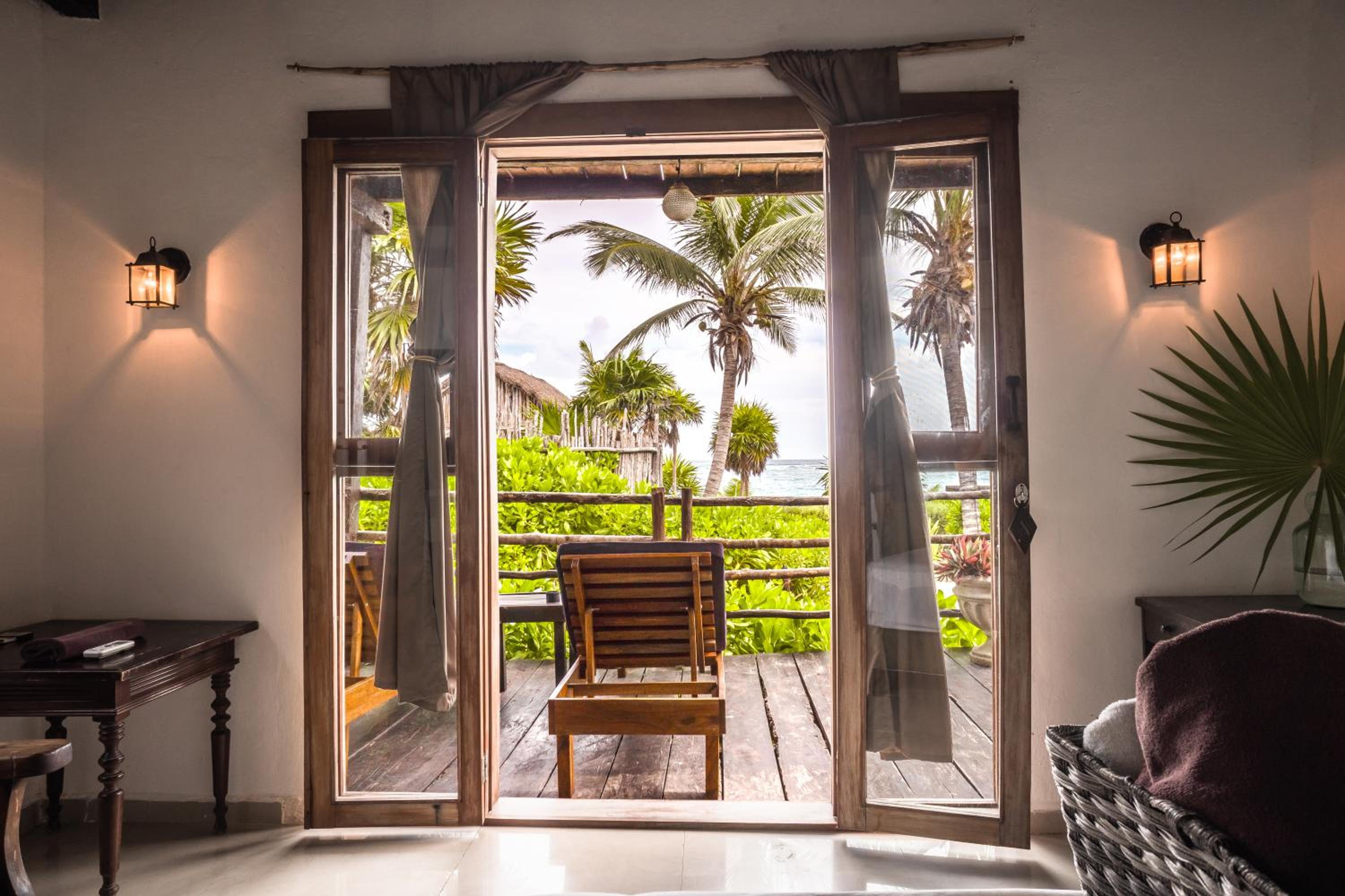 Double Room with Sea View - Photo 5