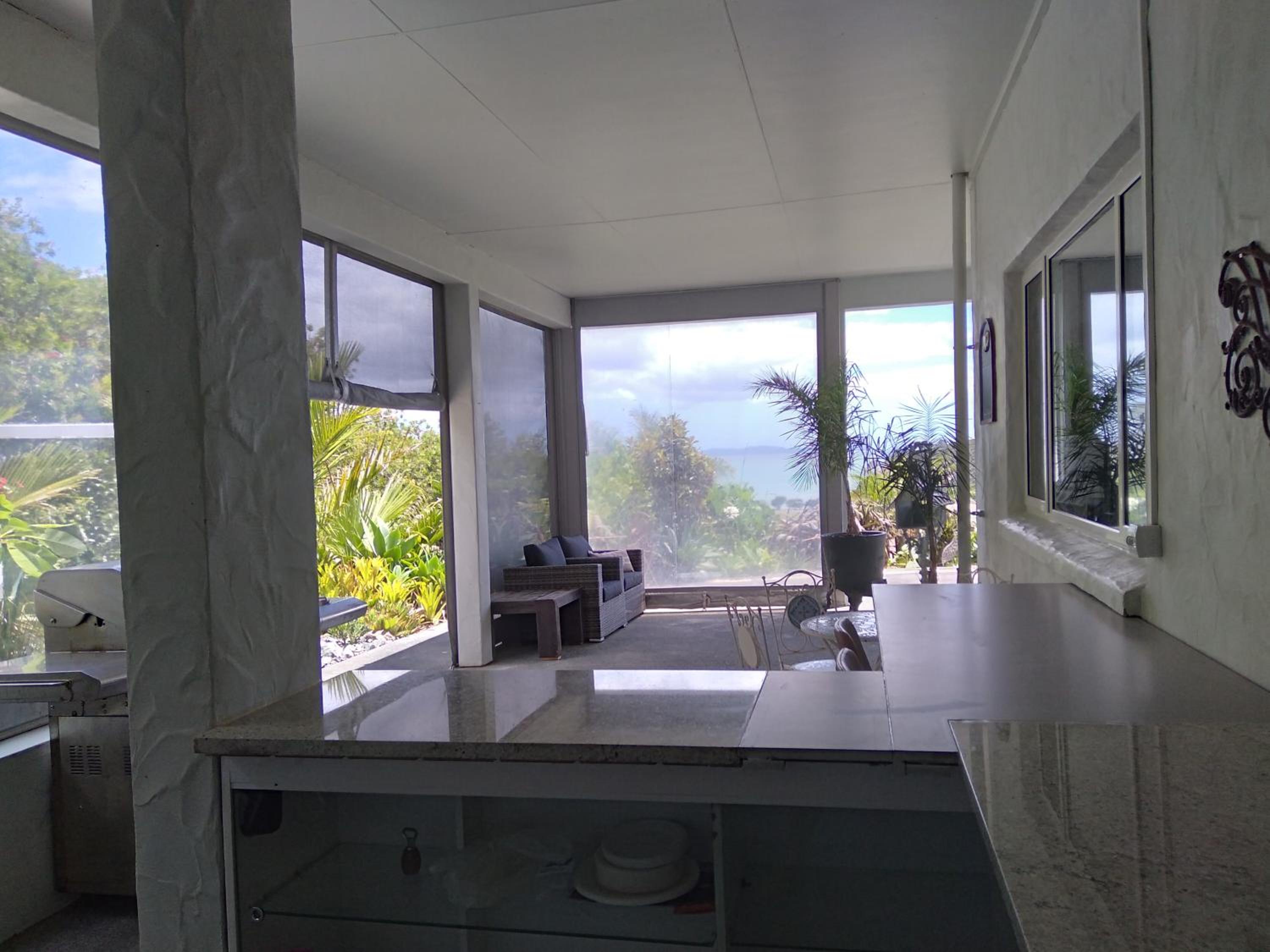Apartment with Sea View - Photo 6