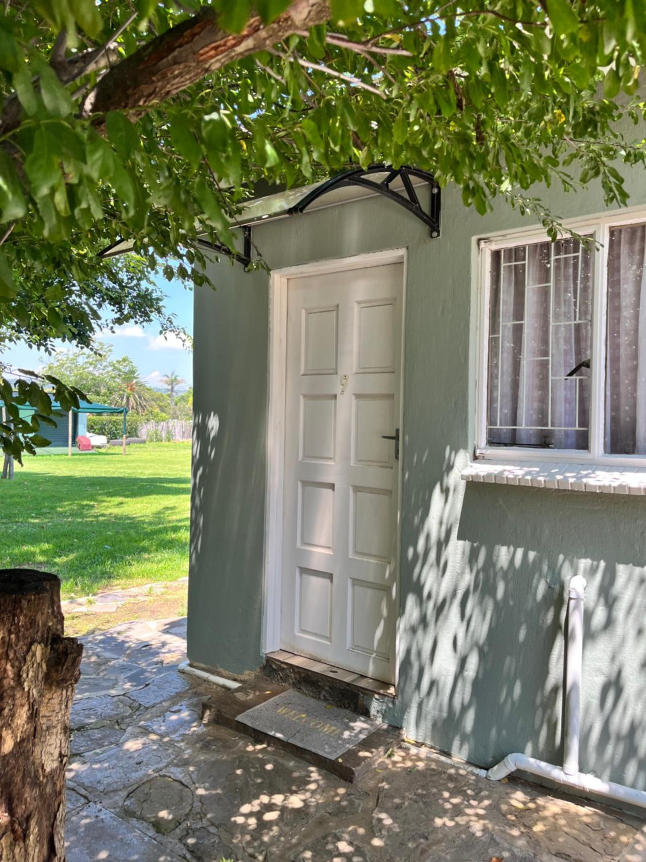 Self-catering Double Room - Photo 4