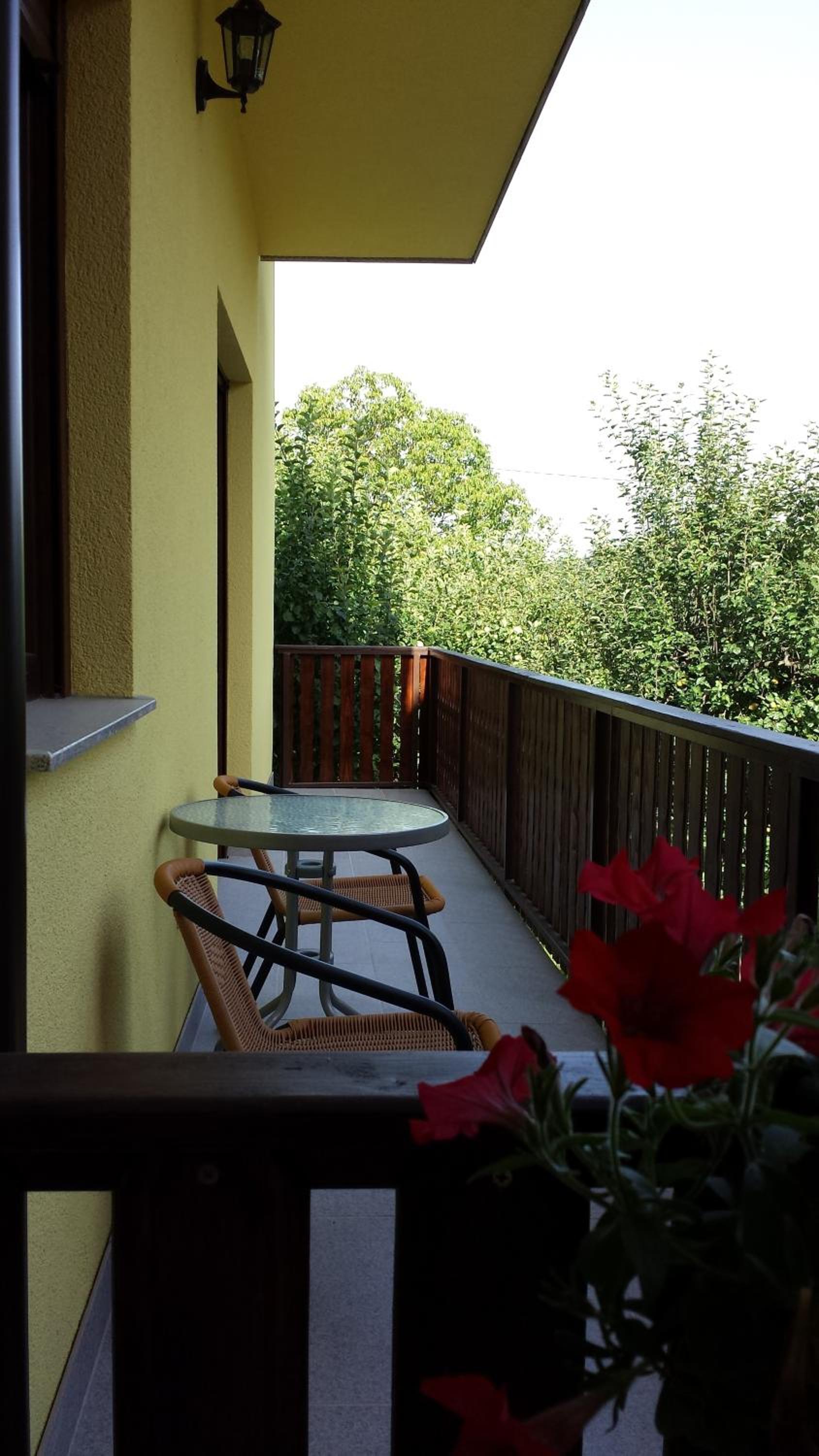 Deluxe Double Room with Balcony - Photo 9