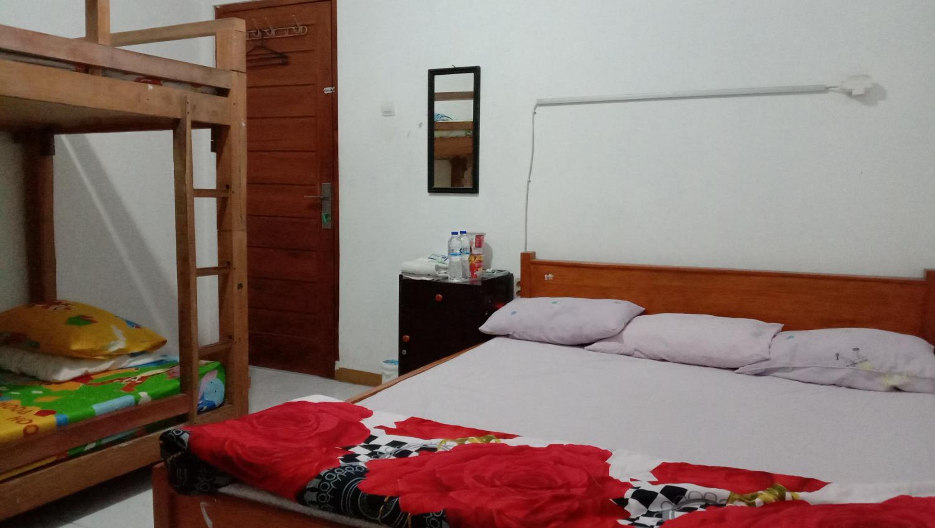 Family Room - Photo 1