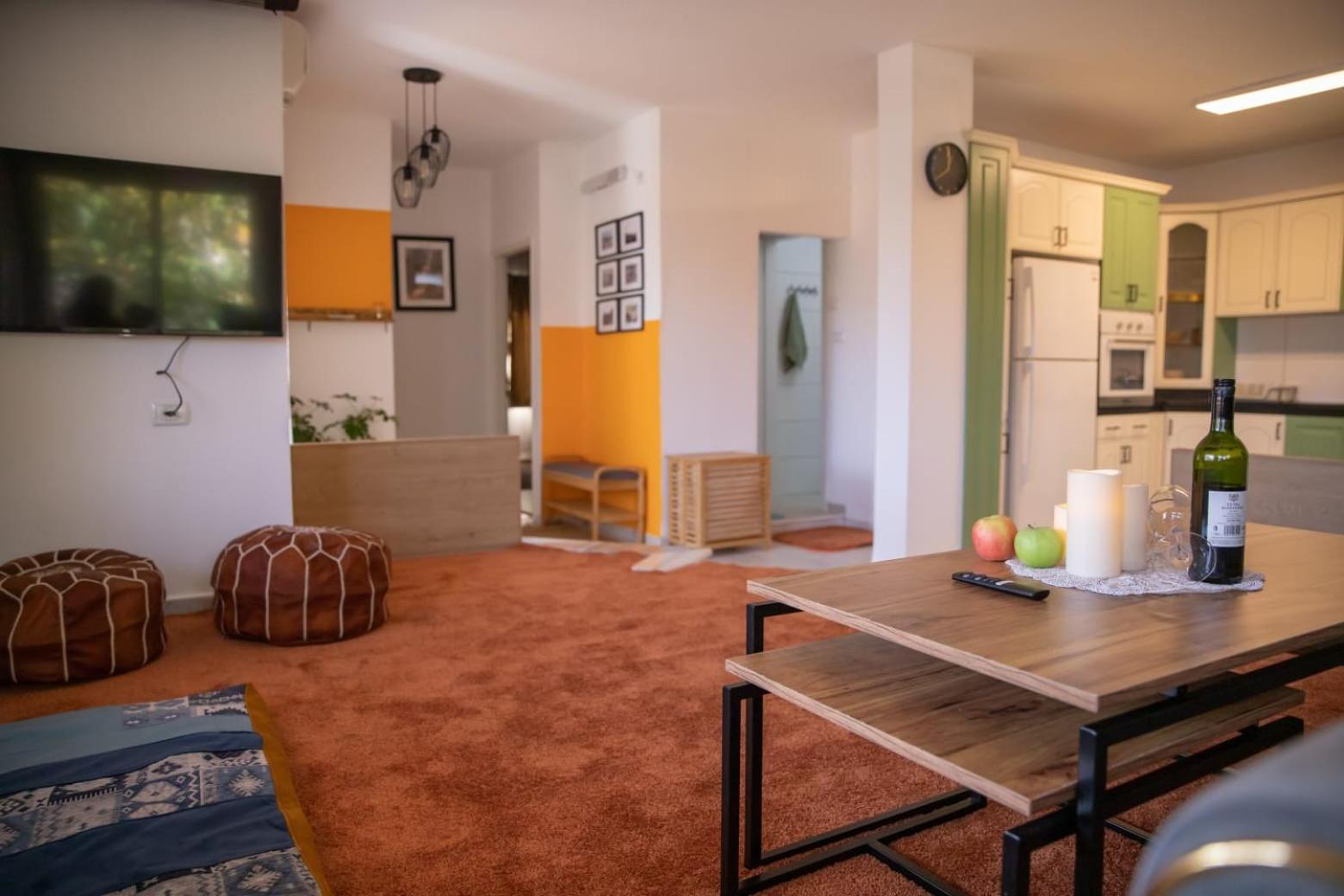 Two-Bedroom House - Photo 16