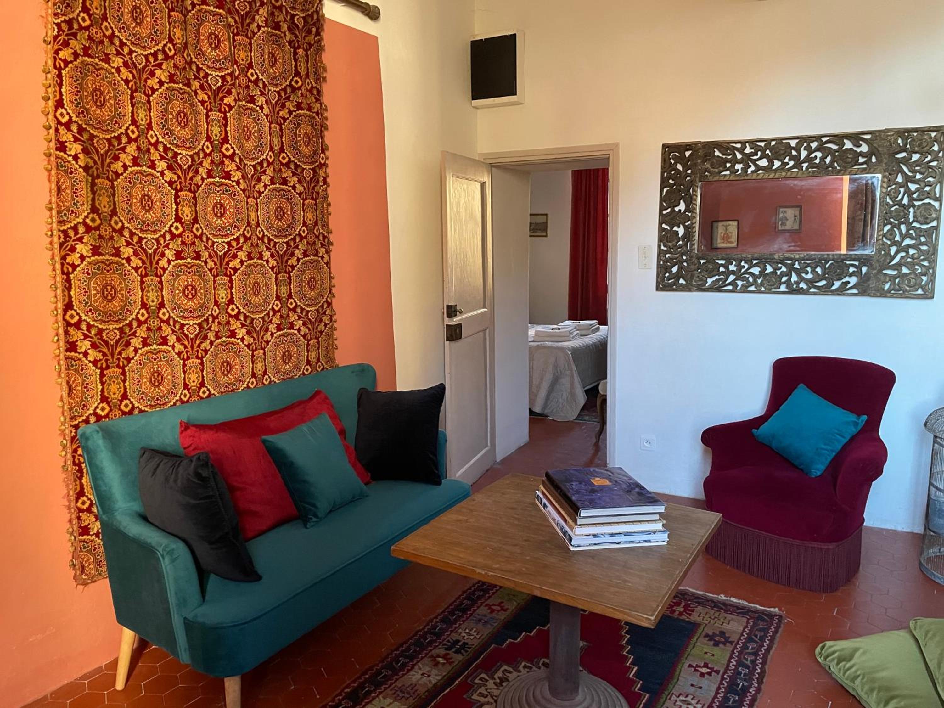 One-Bedroom Apartment - Montesquieu - Photo 9