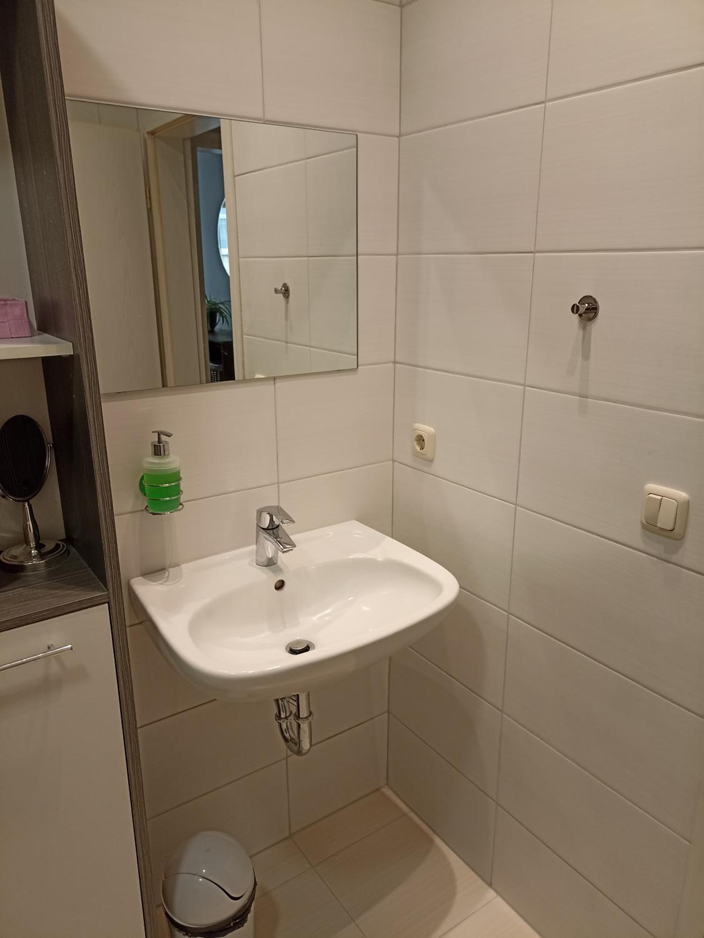 One-Bedroom Apartment - Photo 10
