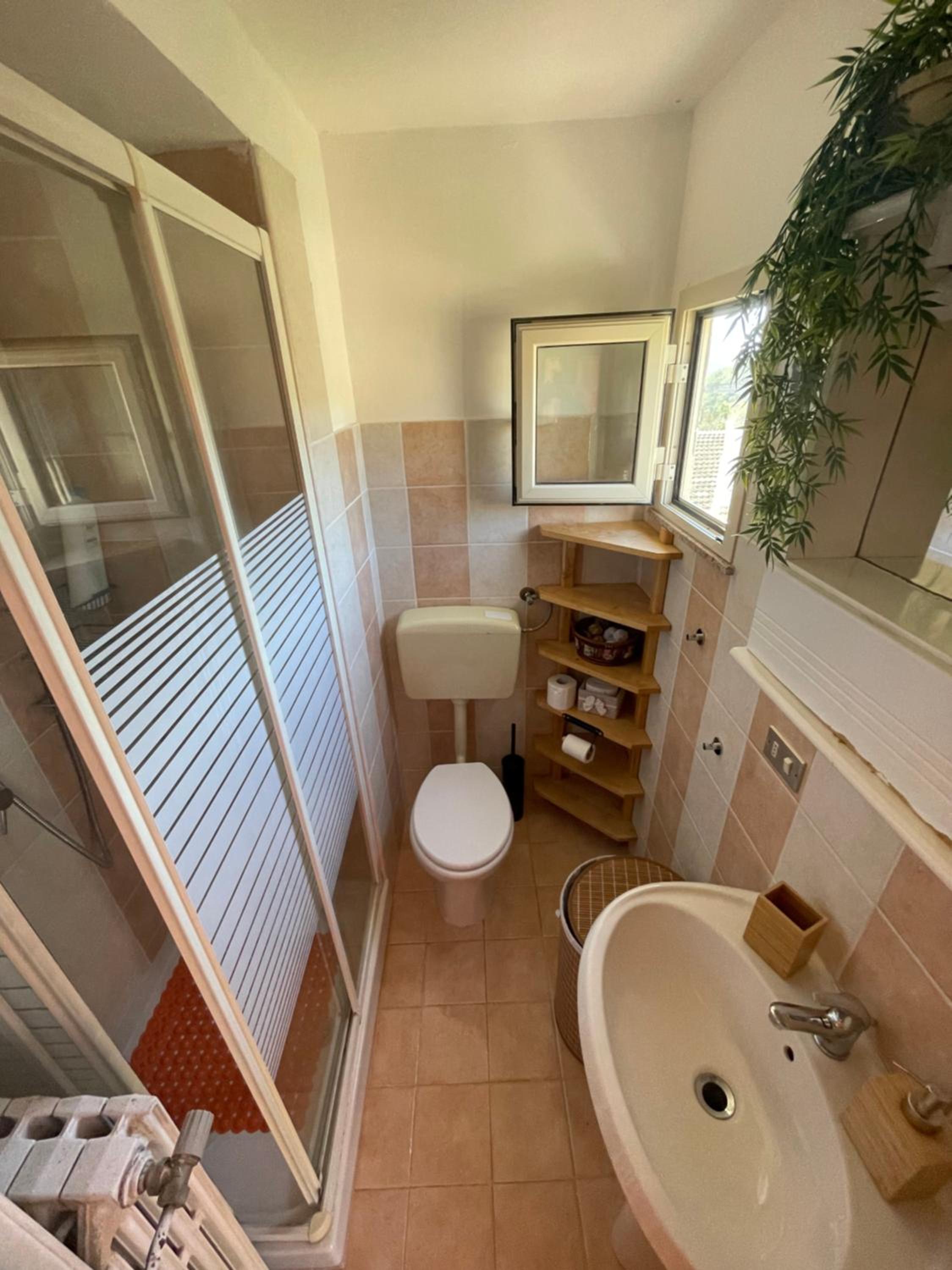 Two-Bedroom House - Photo 21