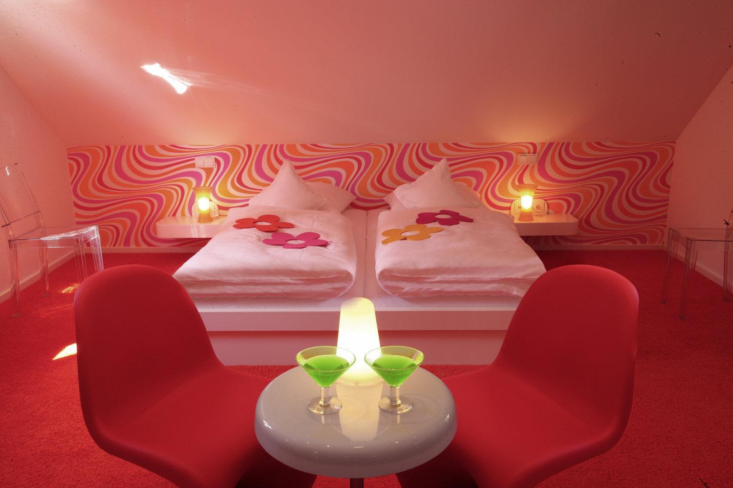 Double Room Pop Art - Photo 1