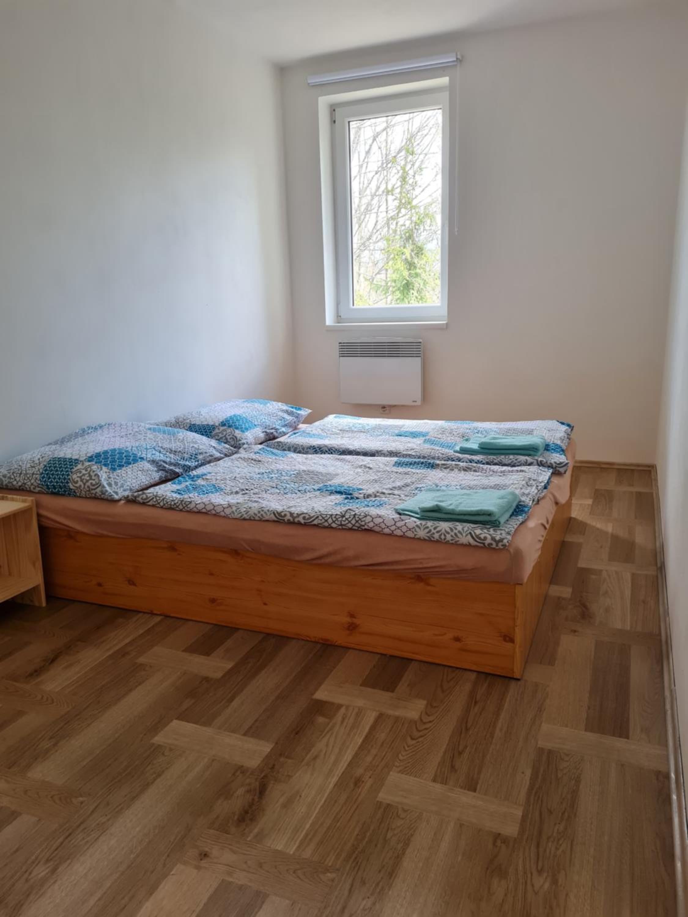 One-Bedroom Apartment photo 1