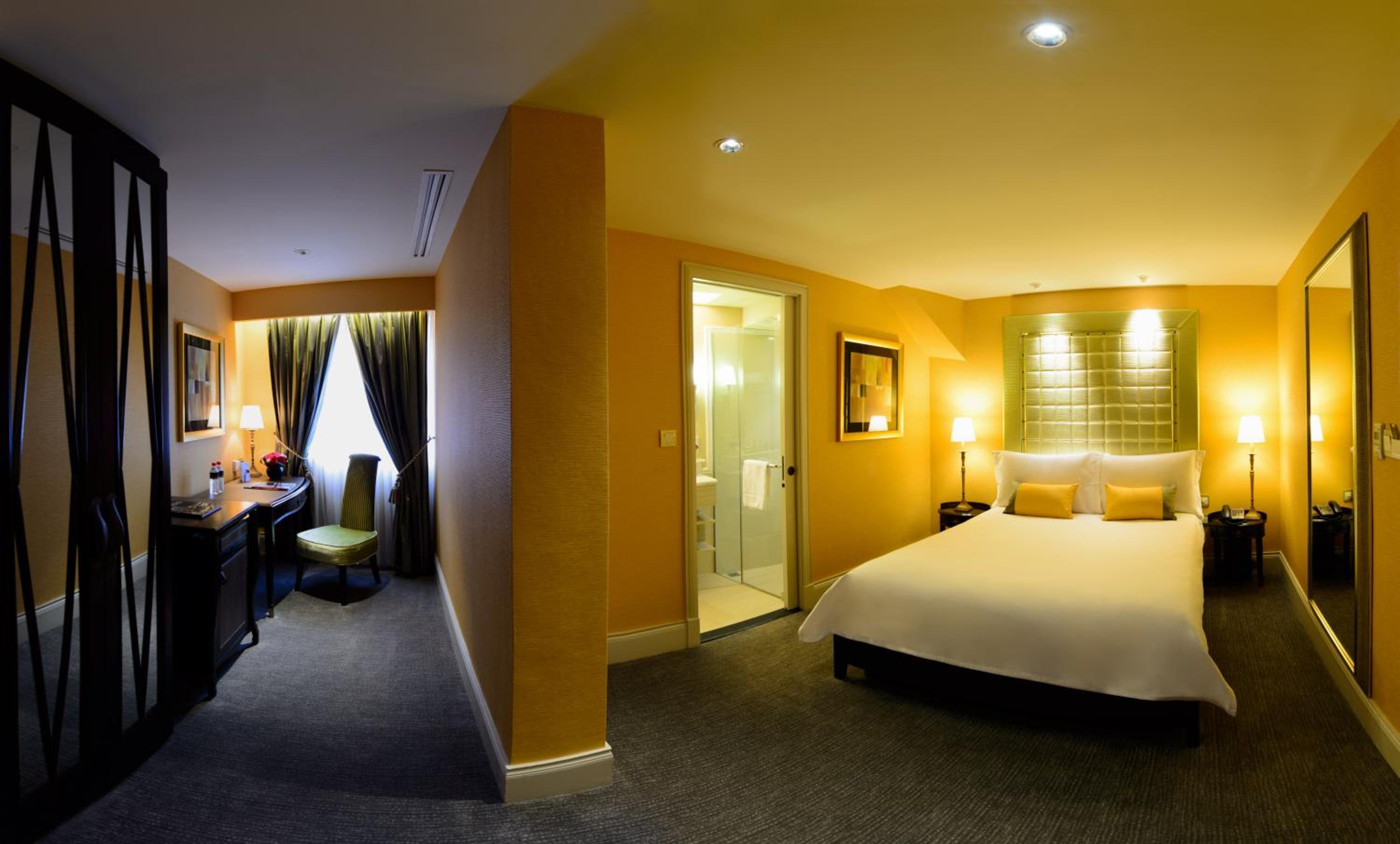 Executive Room photo 2